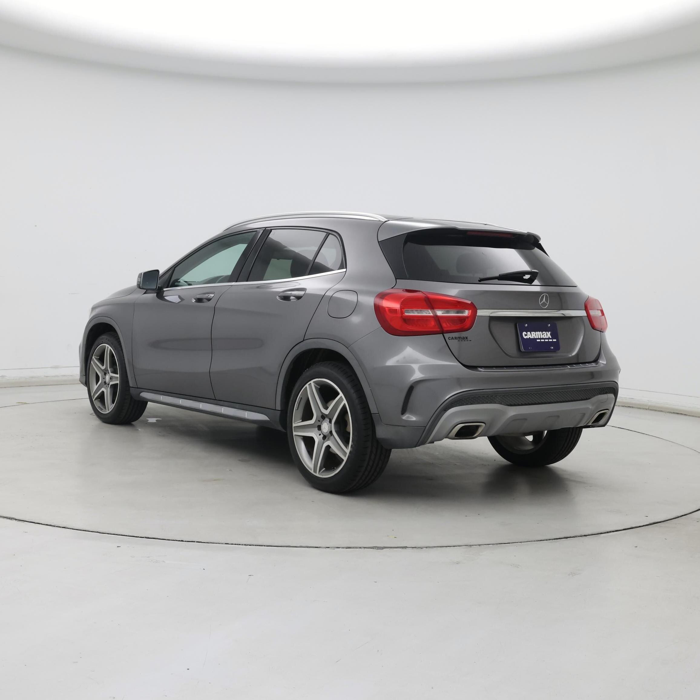 Thumbnail: 2015 Mercedes-Benz GLA - 2