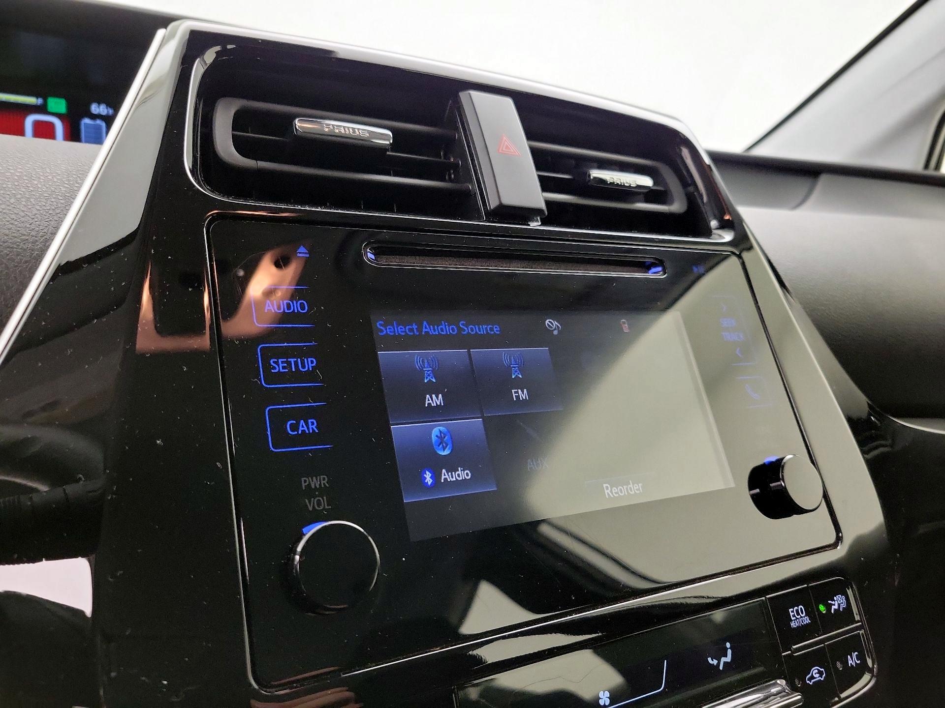 Thumbnail: 2019 Toyota Prius - 15
