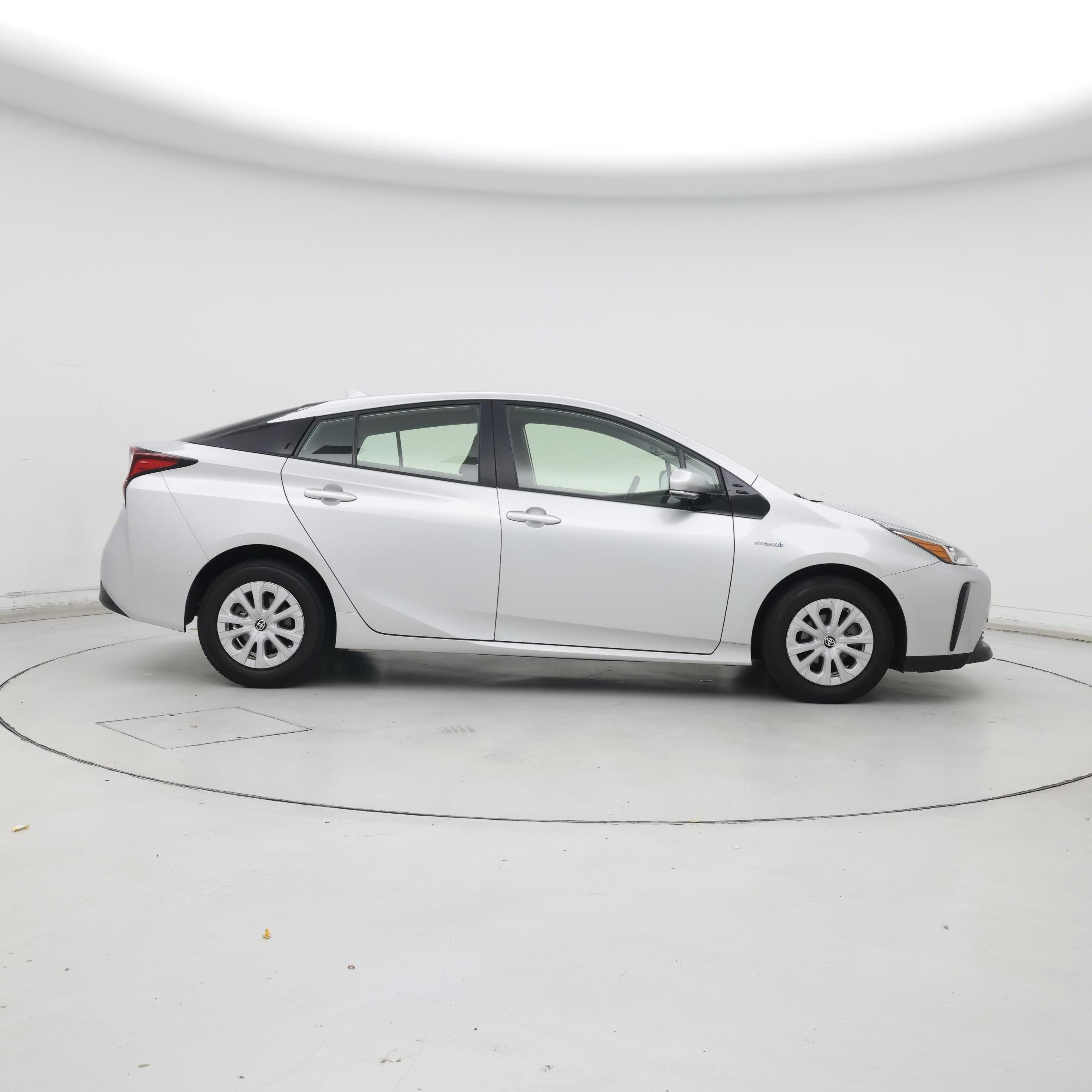 Thumbnail: 2019 Toyota Prius - 7