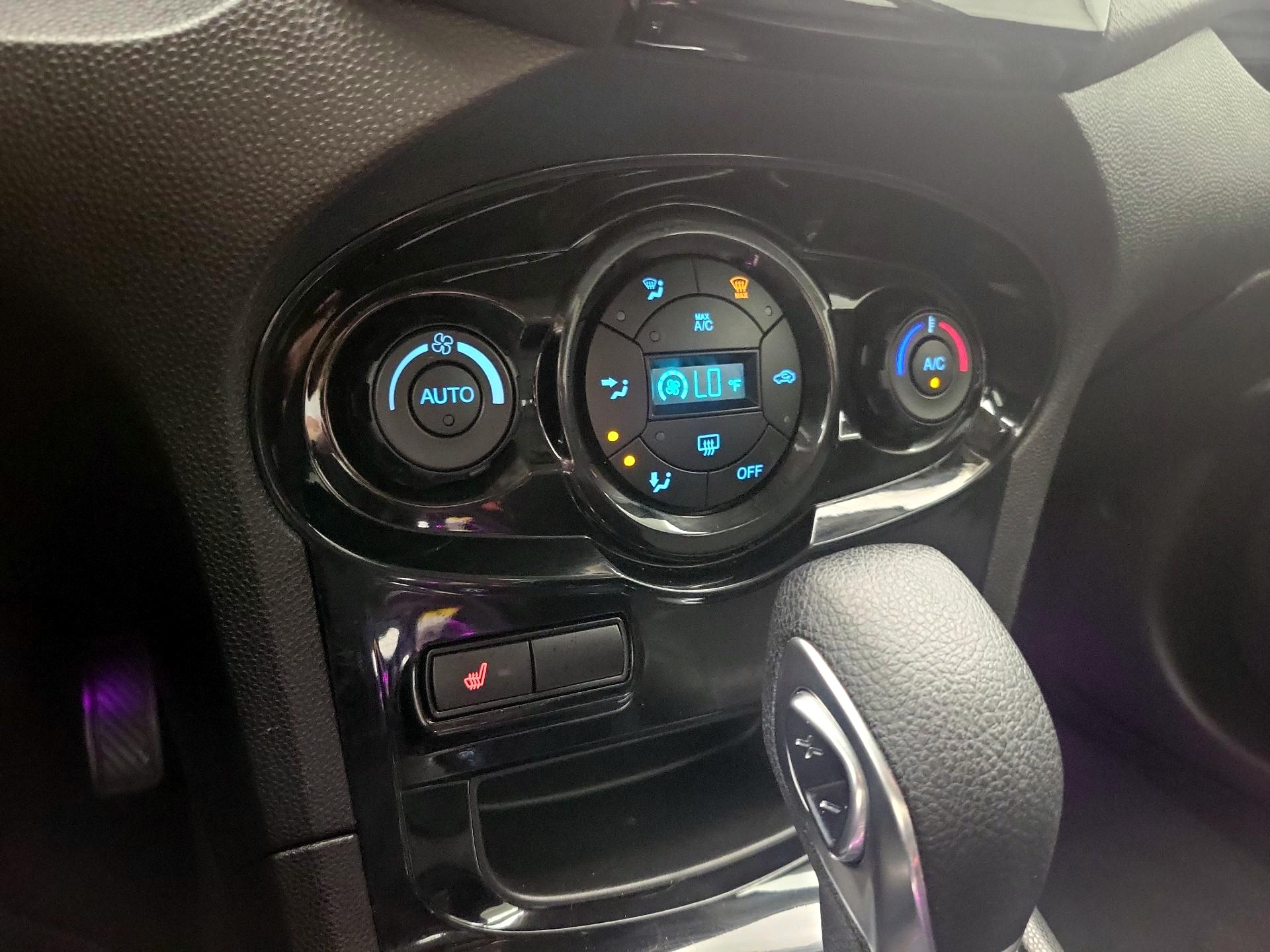 Thumbnail: 2018 Ford Fiesta - 16