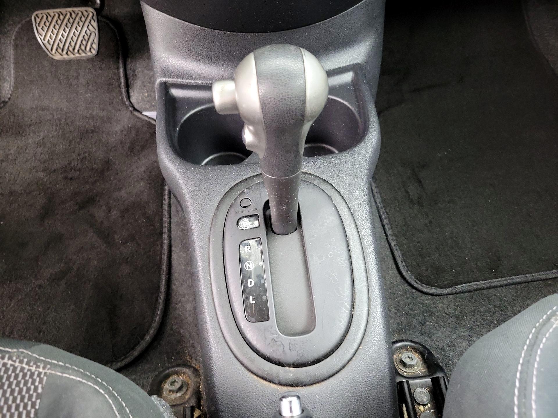 Thumbnail: 2015 Nissan Versa - 16
