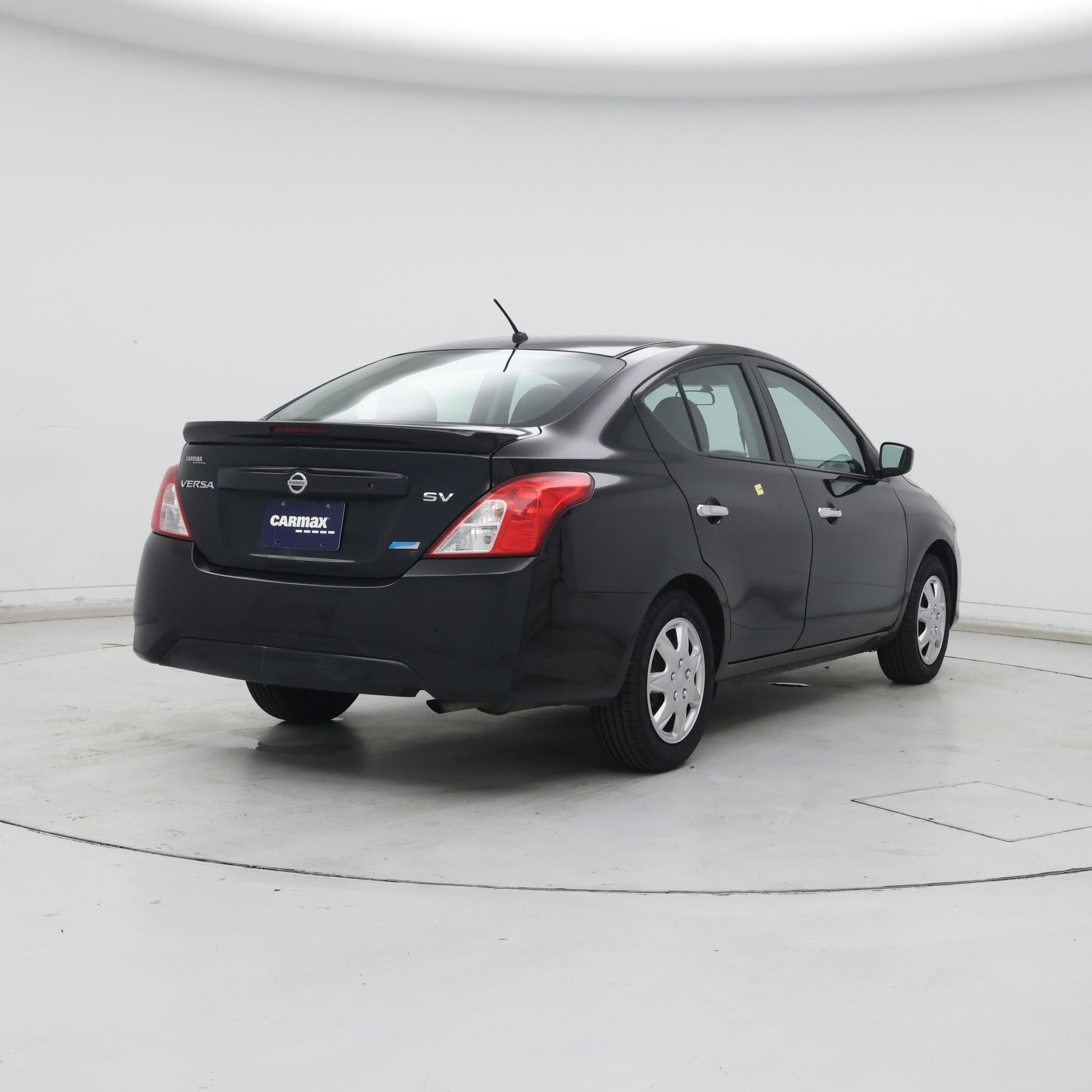 Thumbnail: 2015 Nissan Versa - 8