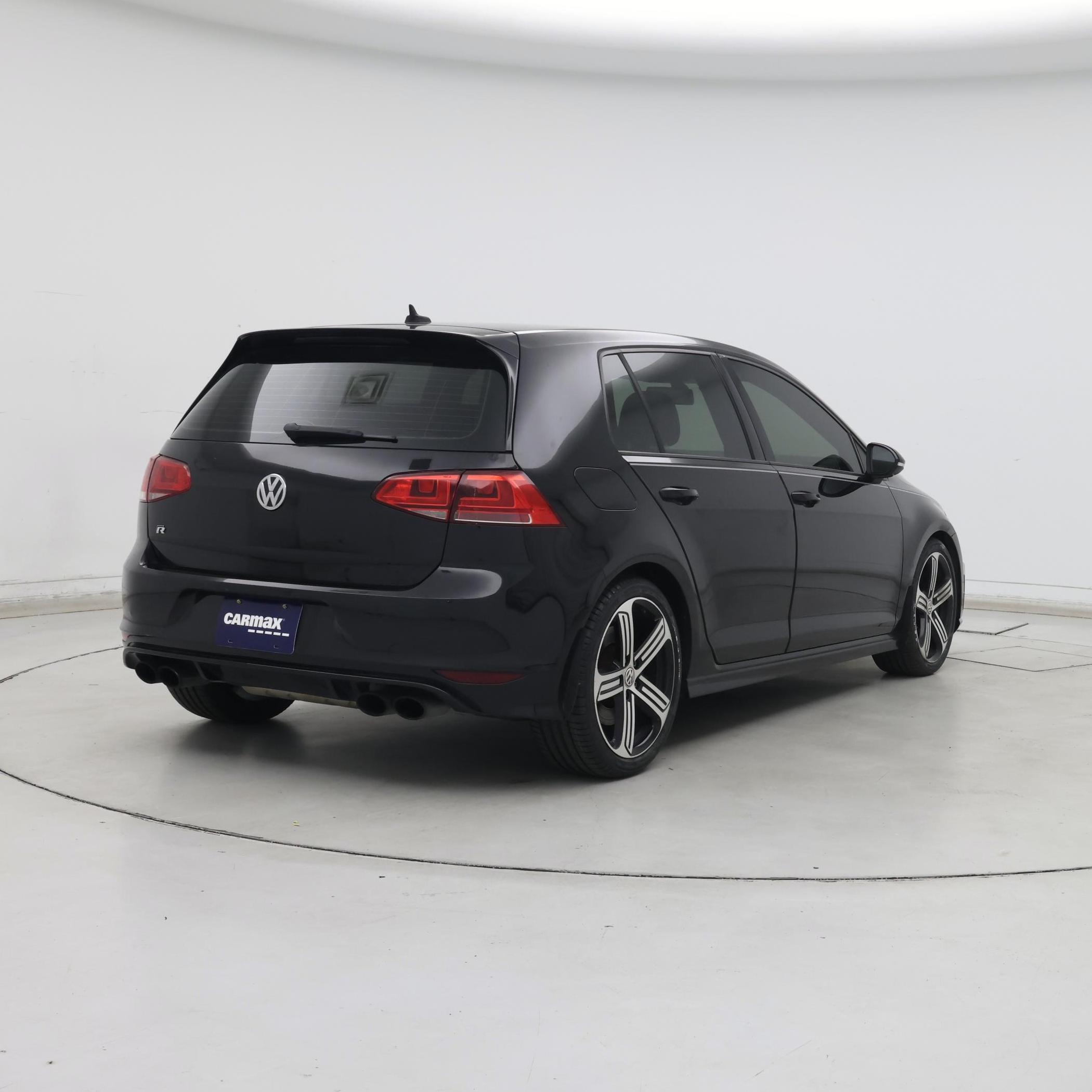 Thumbnail: 2016 Volkswagen Golf - 8