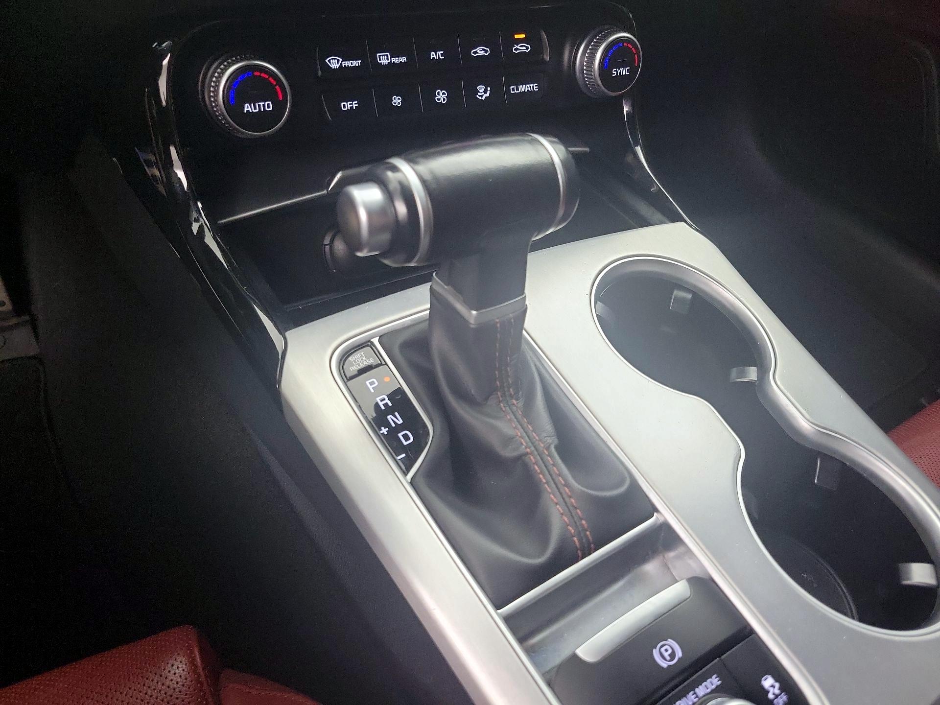 Thumbnail: 2018 Kia Stinger - 17