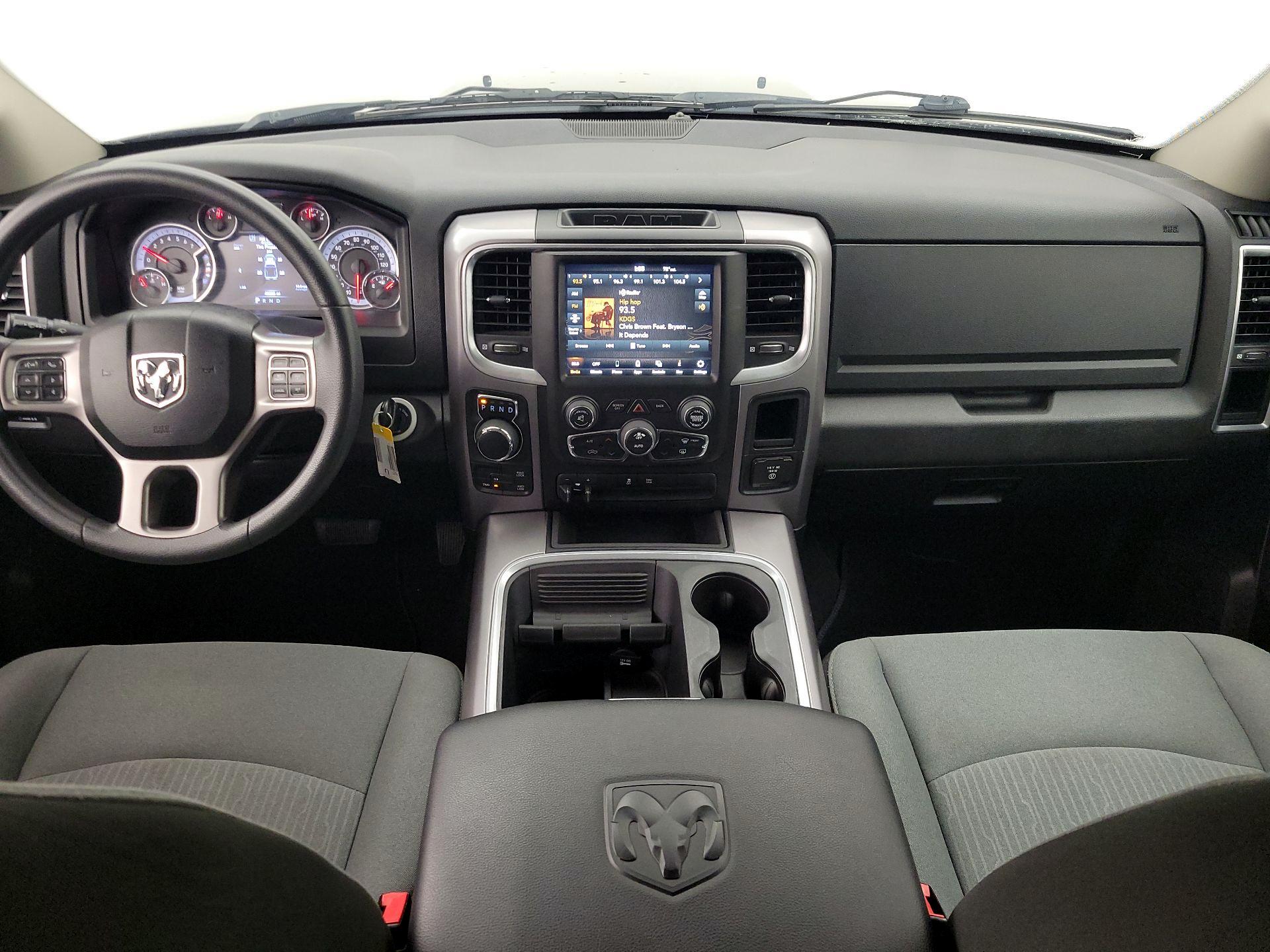 Thumbnail: 2023 RAM 1500 Classic - 9