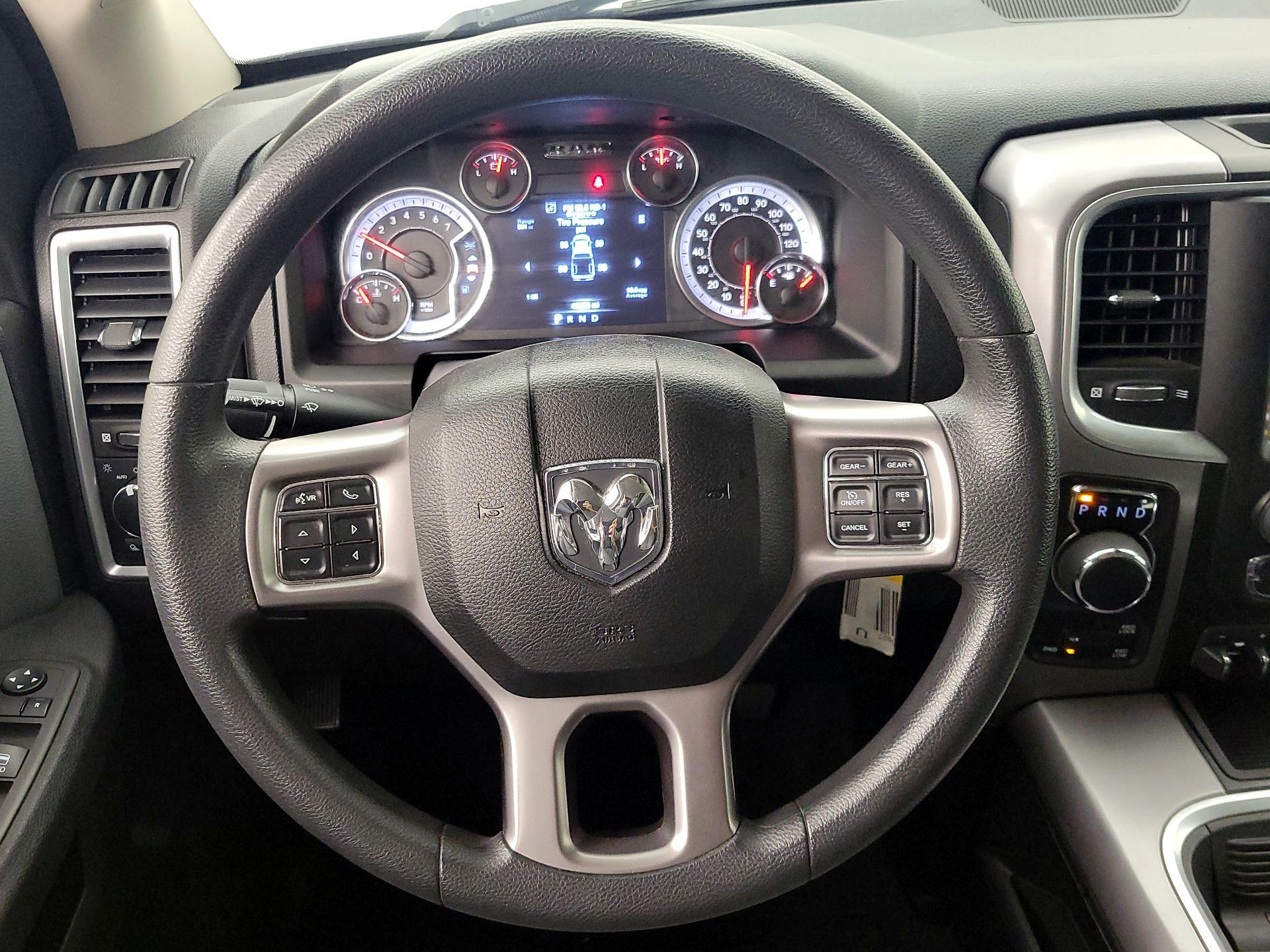 Thumbnail: 2023 RAM 1500 Classic - 10