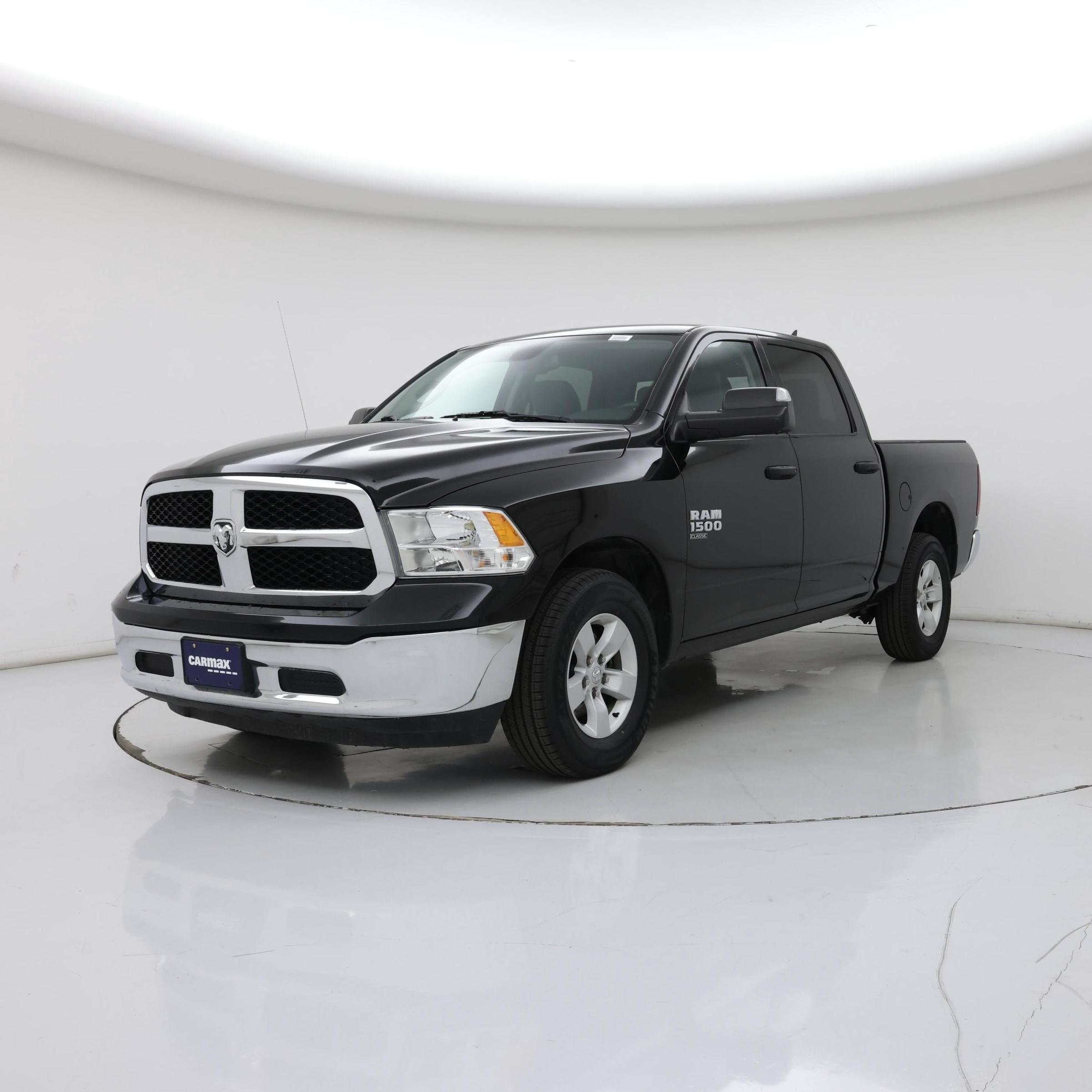 Thumbnail: 2023 RAM 1500 Classic - 4