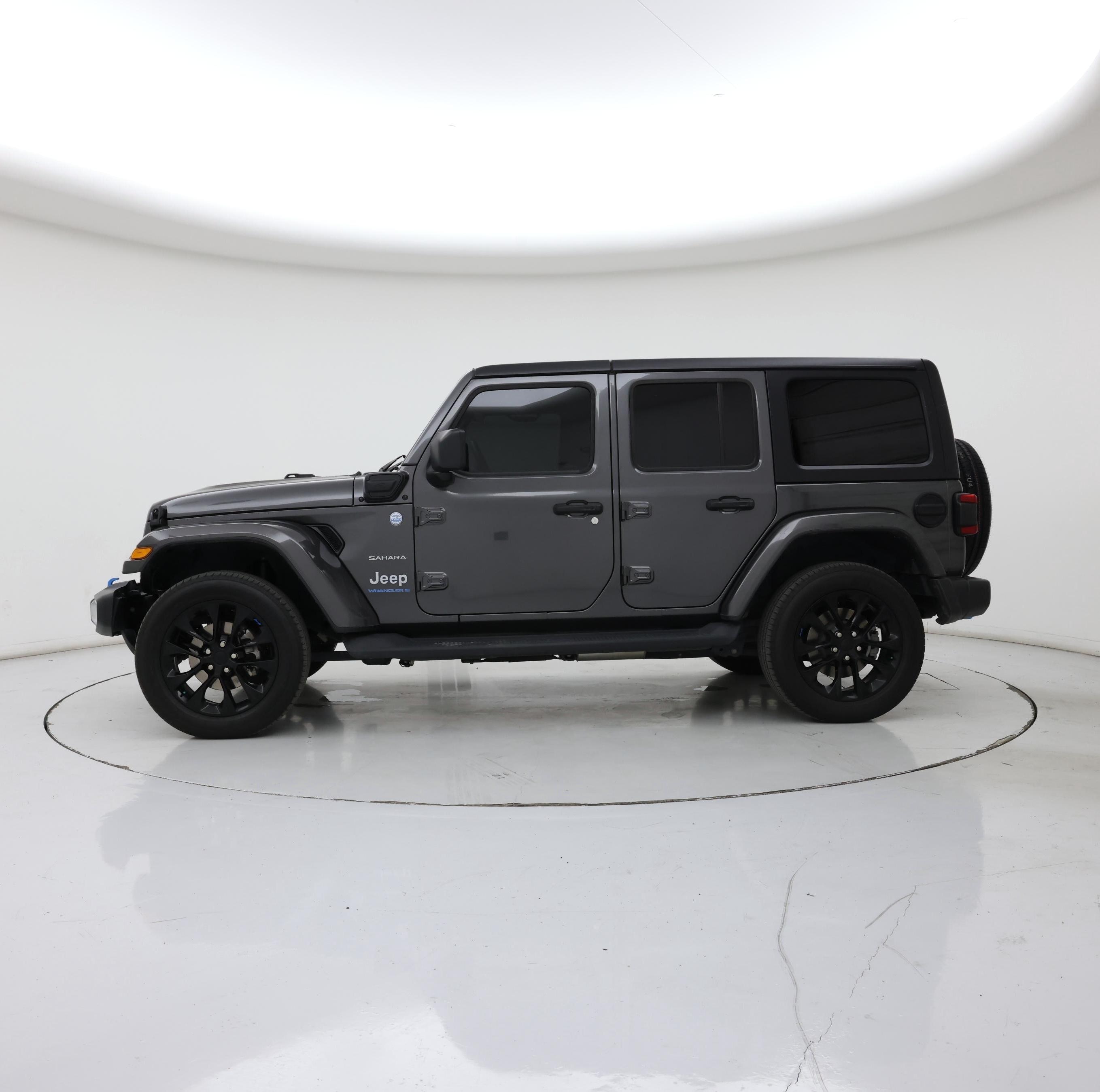 Thumbnail: 2023 Jeep Wrangler - 3
