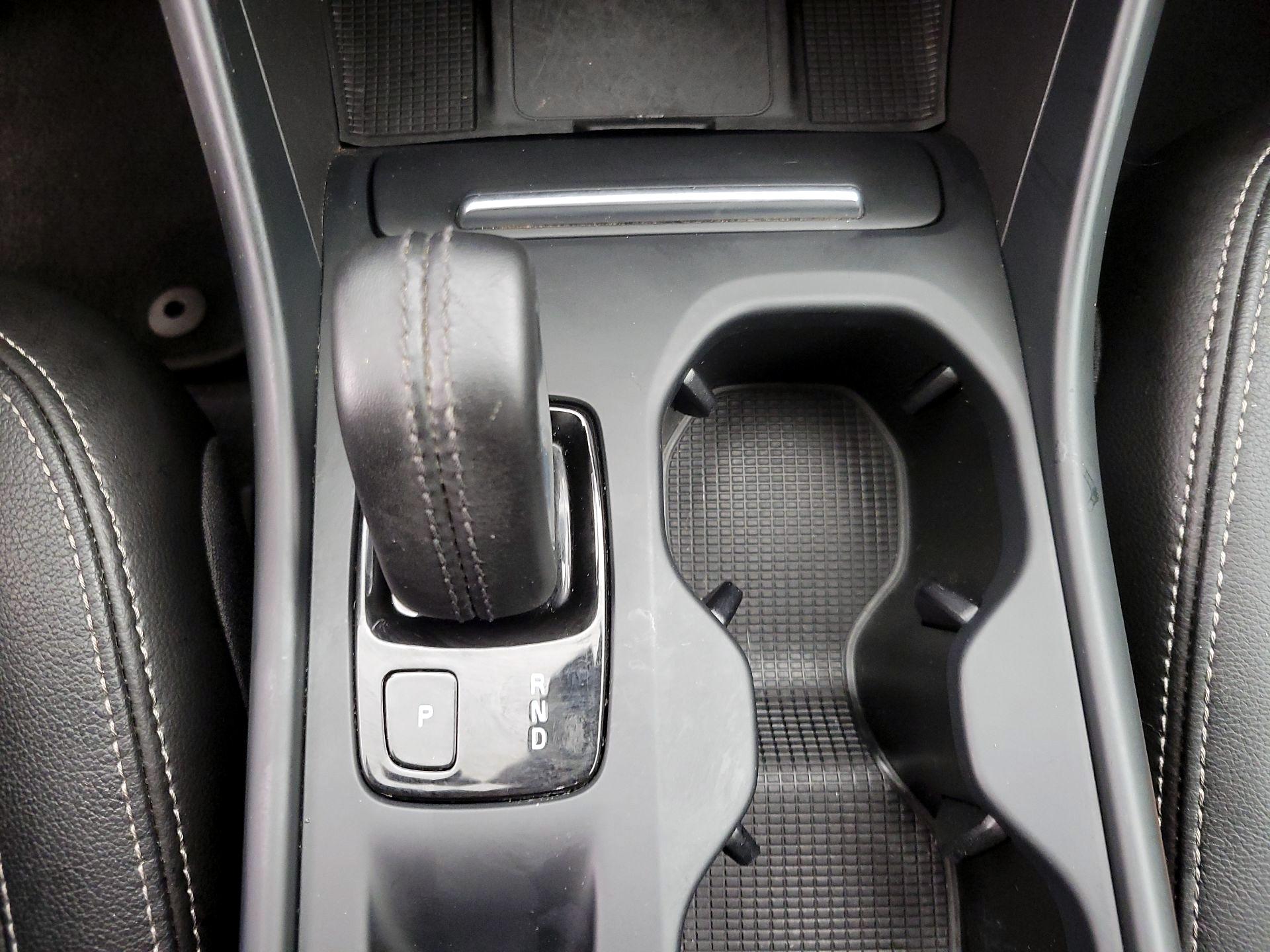 Thumbnail: 2021 Volvo XC40 - 18