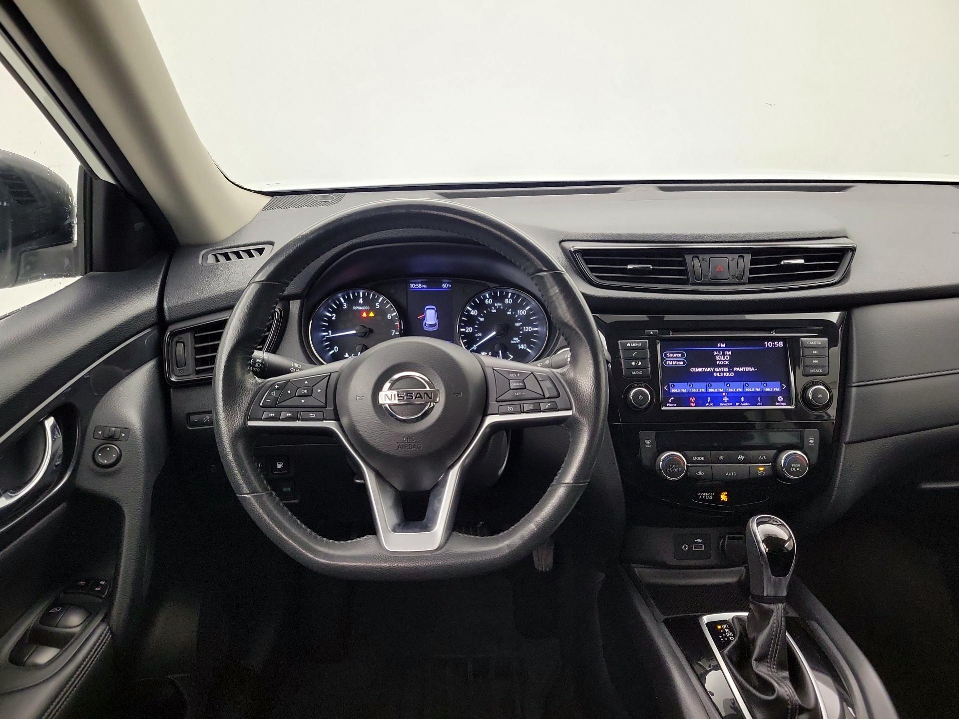 Thumbnail: 2018 Nissan Rogue - 10