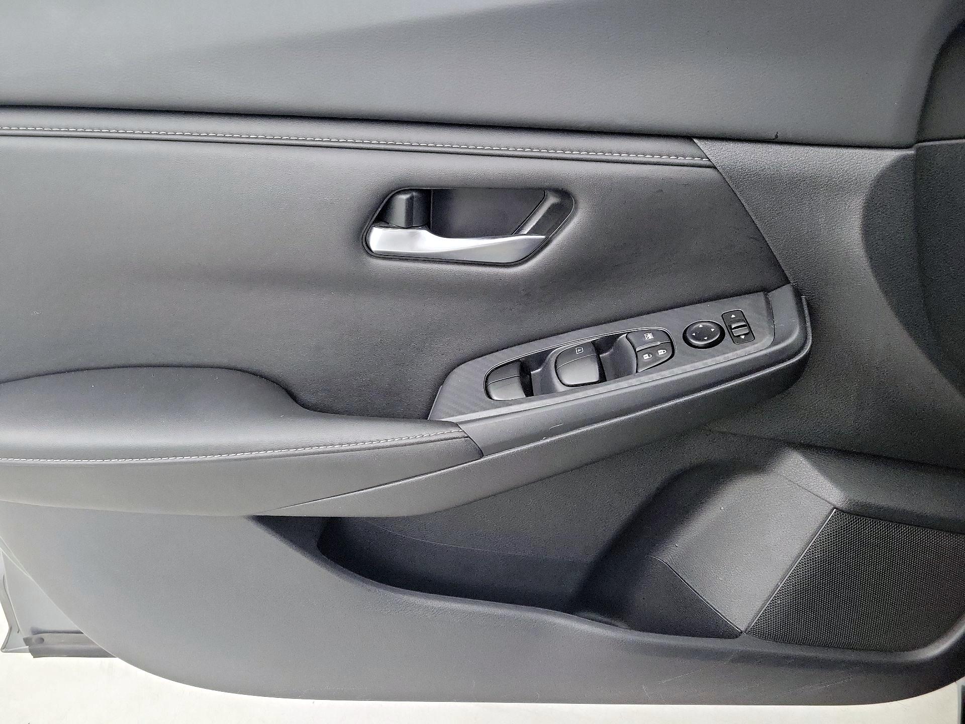 Thumbnail: 2022 Nissan Sentra - 12