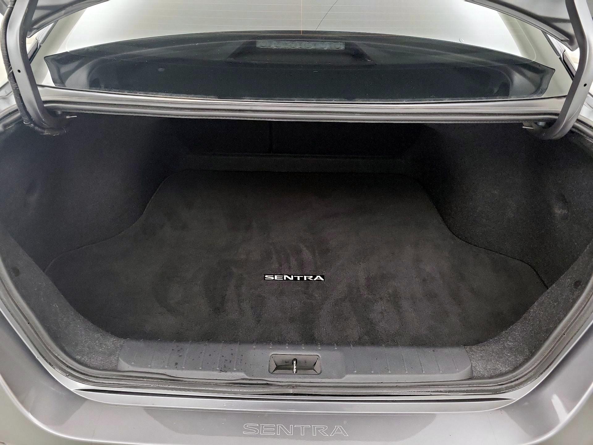 Thumbnail: 2022 Nissan Sentra - 20