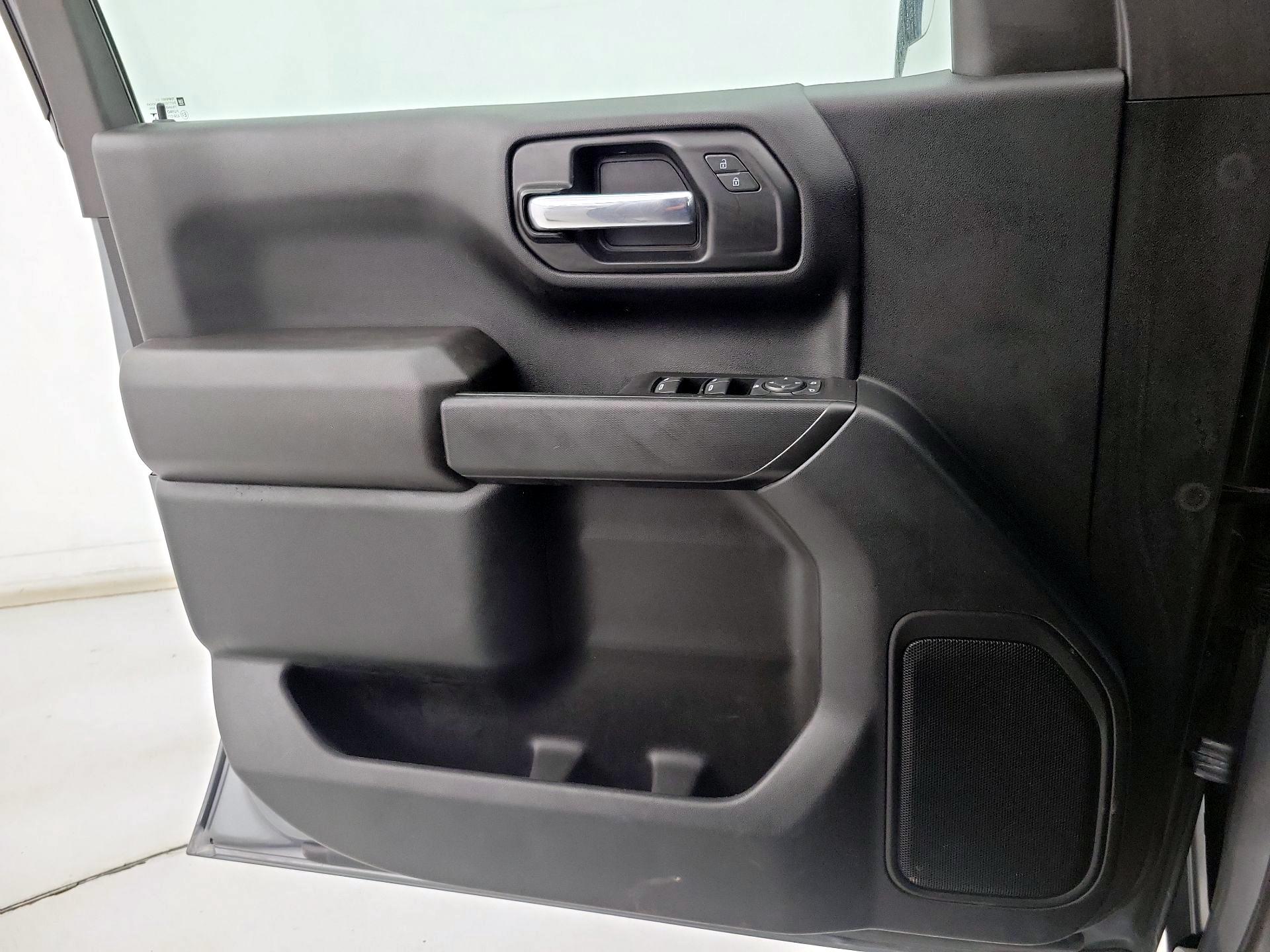 Thumbnail: 2022 Chevrolet Silverado 1500 - 12