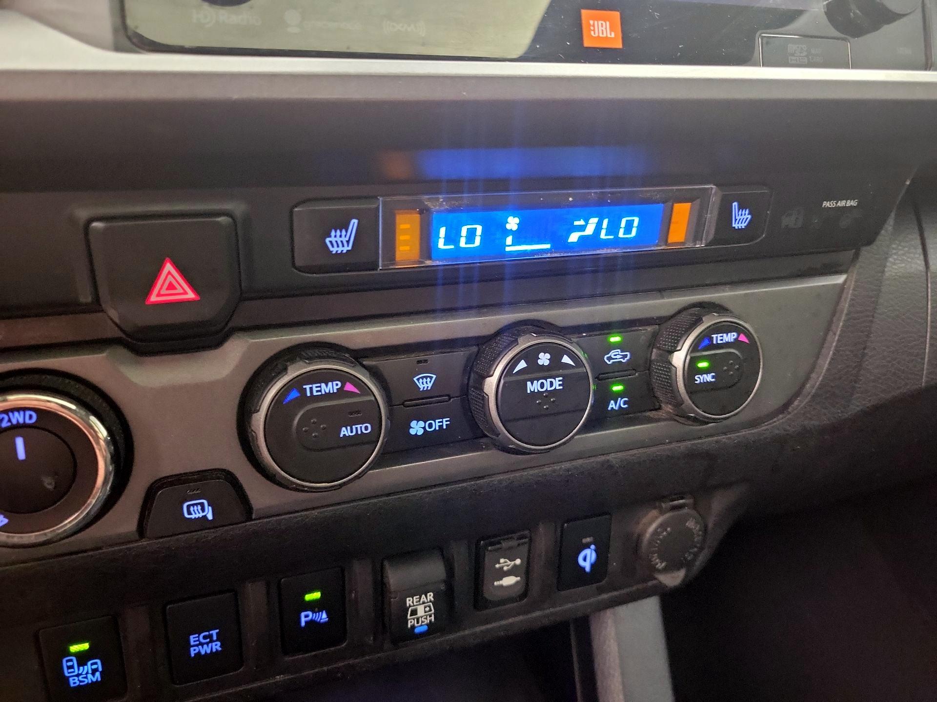 Thumbnail: 2019 Toyota Tacoma - 17