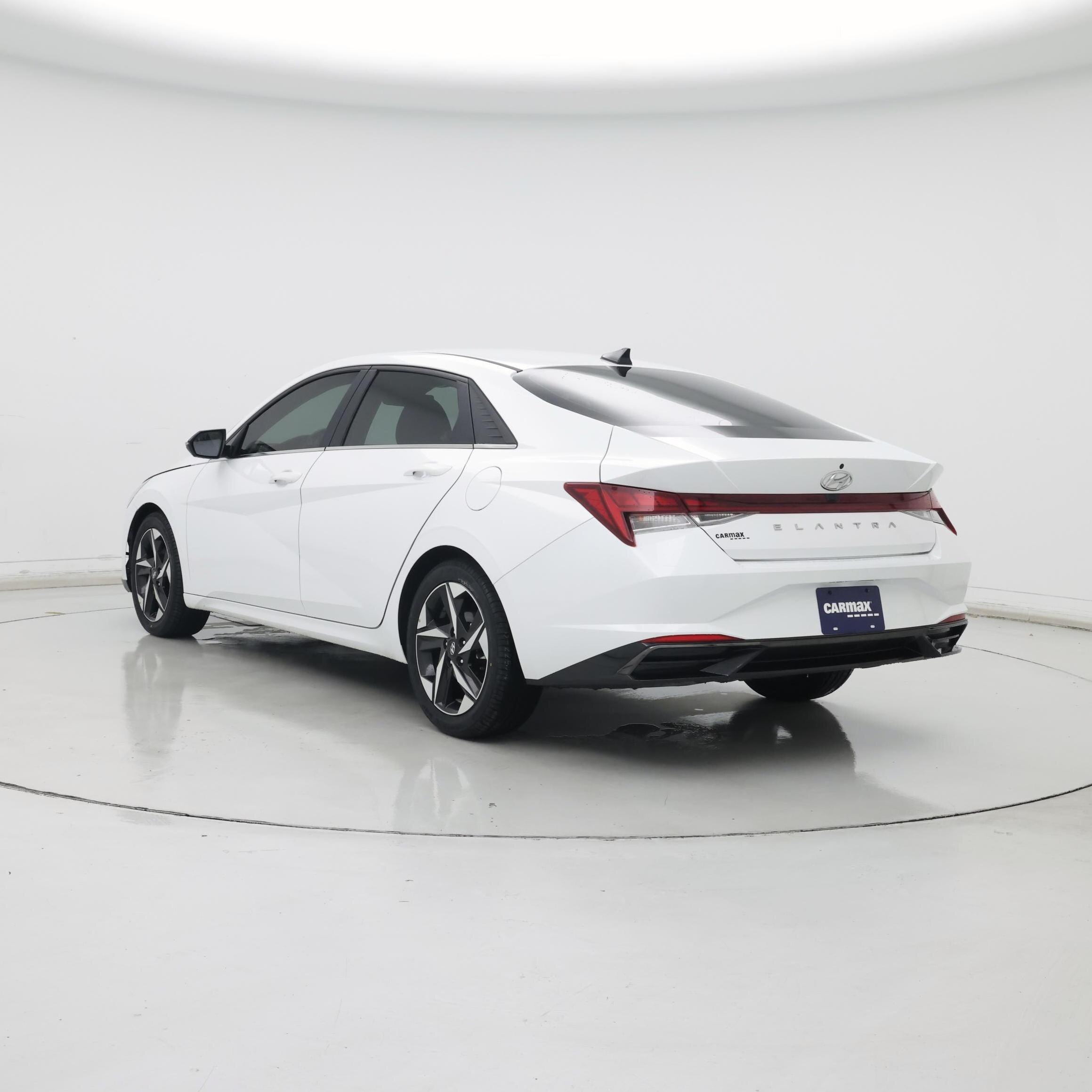 Thumbnail: 2022 Hyundai Elantra - 2