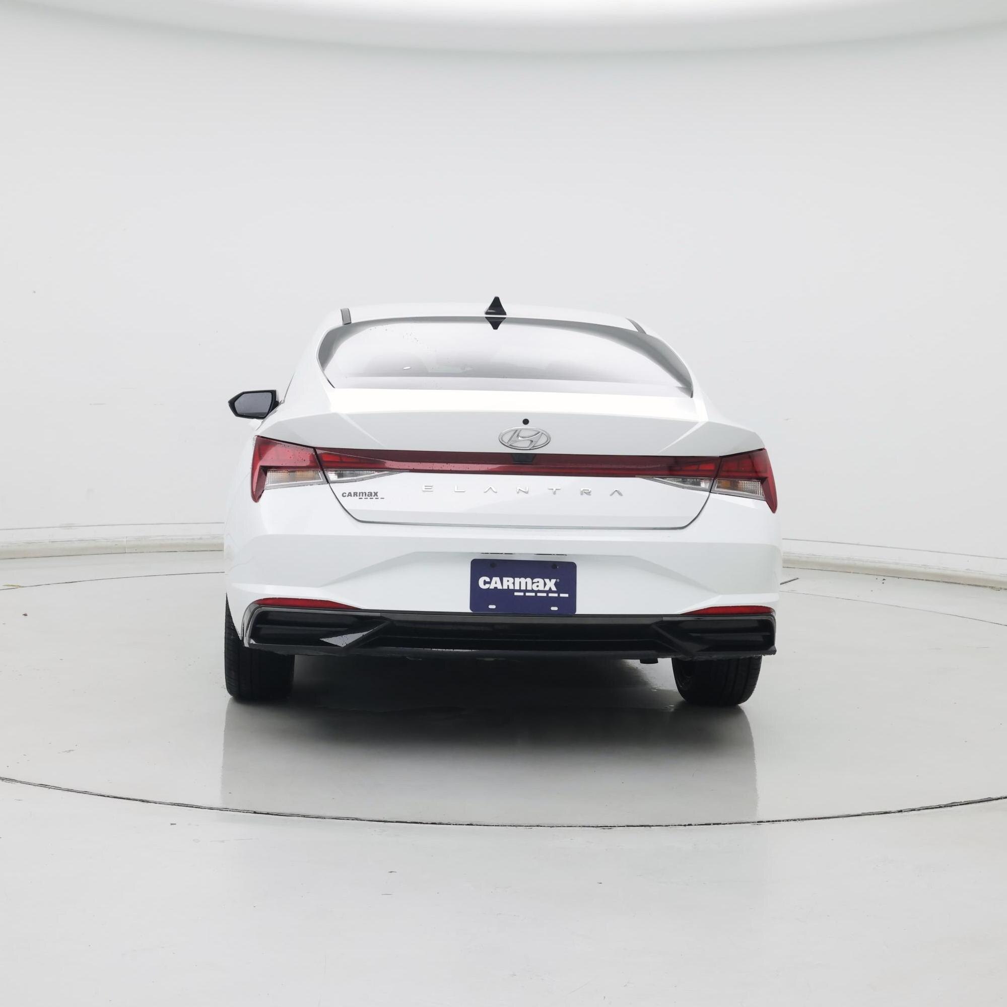 Thumbnail: 2022 Hyundai Elantra - 6