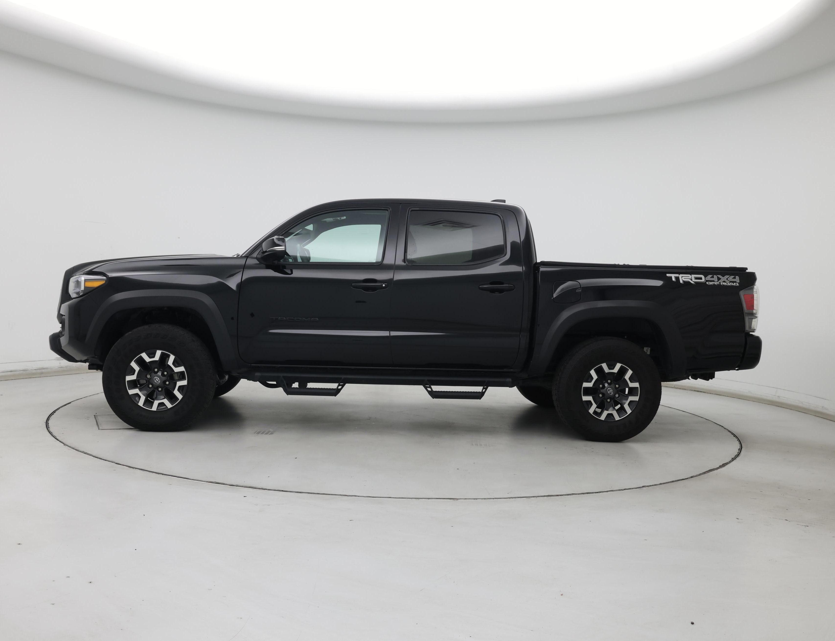 Thumbnail: 2022 Toyota Tacoma - 3