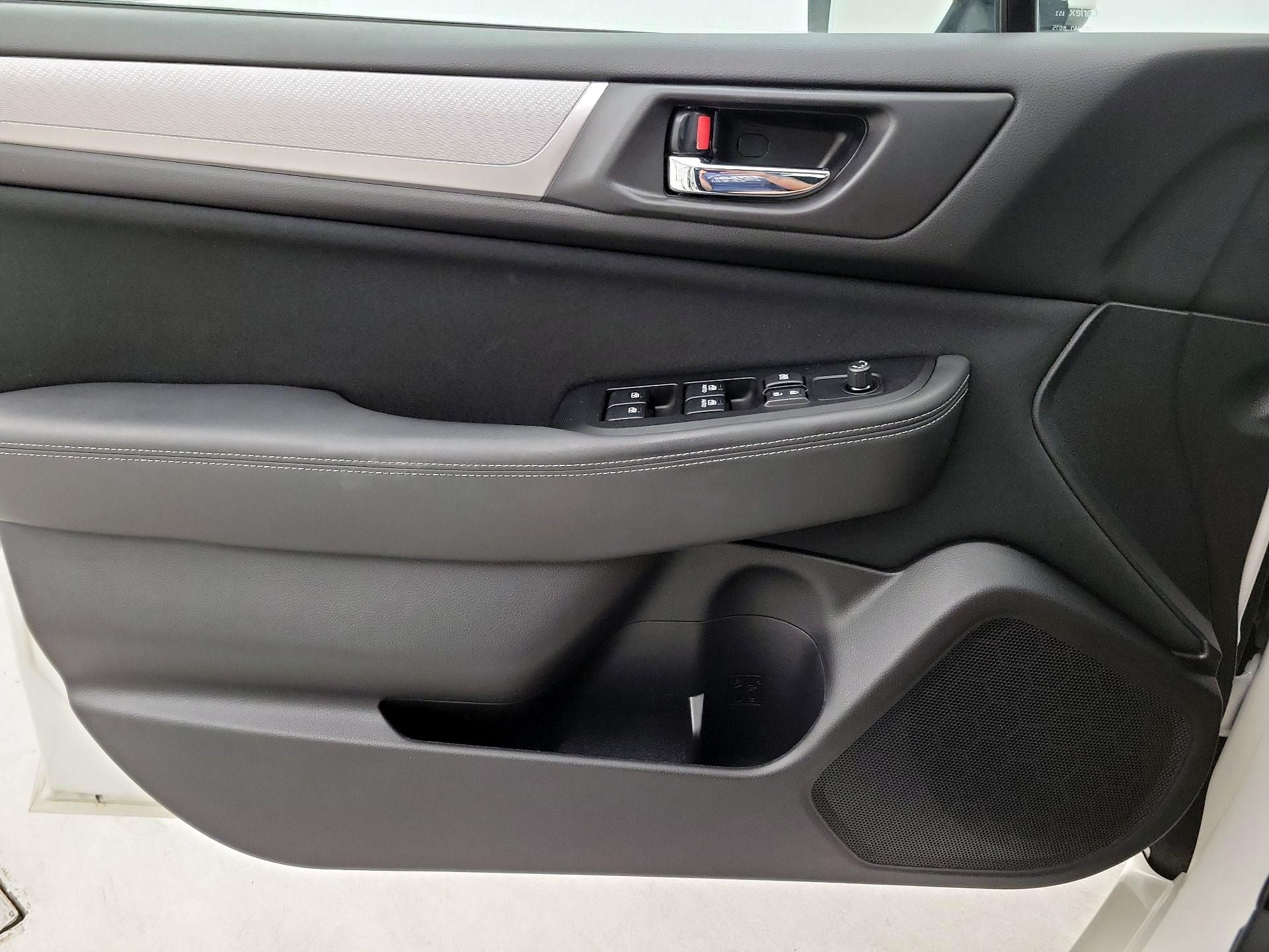 Thumbnail: 2015 Subaru Legacy - 12