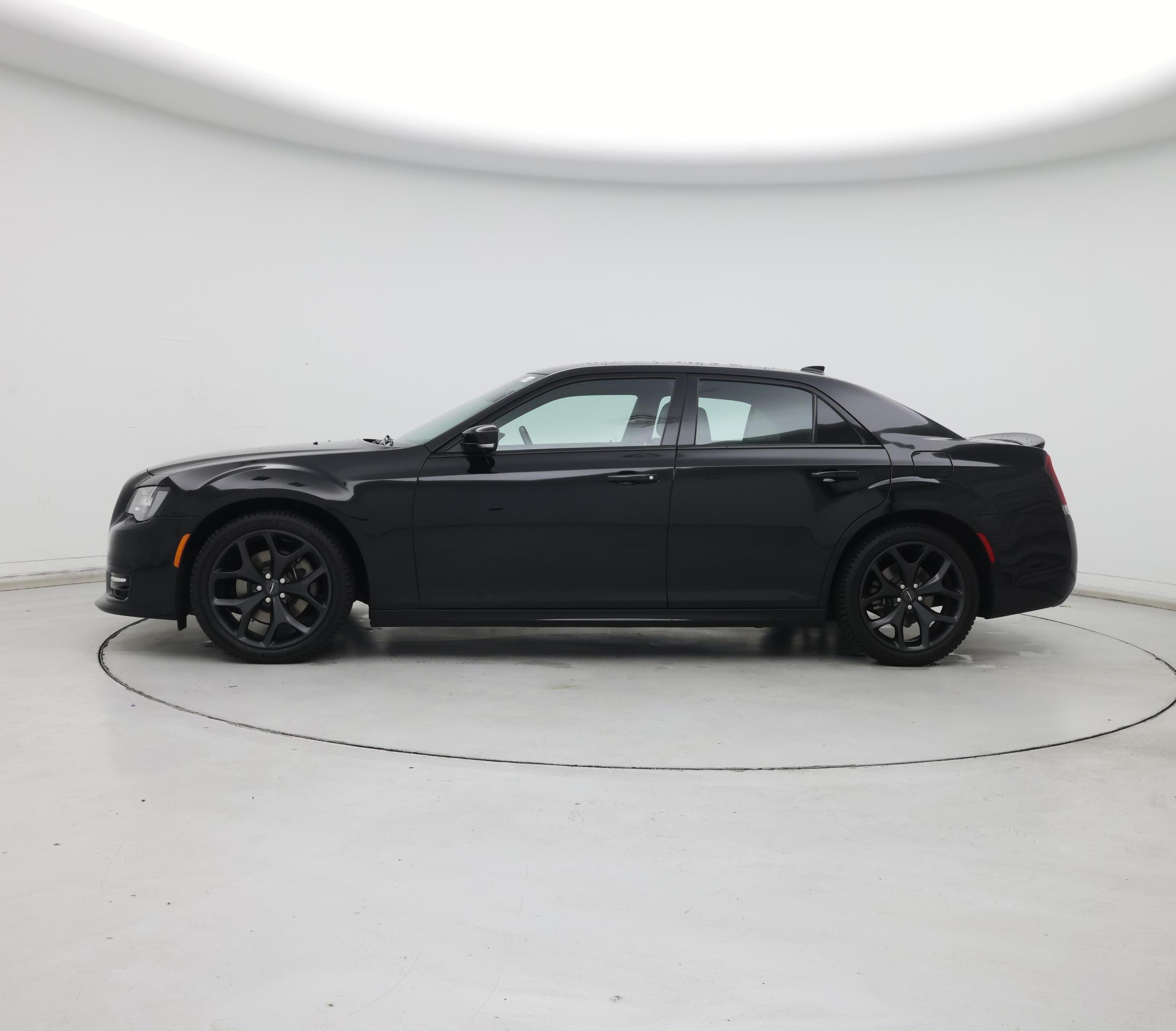 Thumbnail: 2021 Chrysler 300 - 3