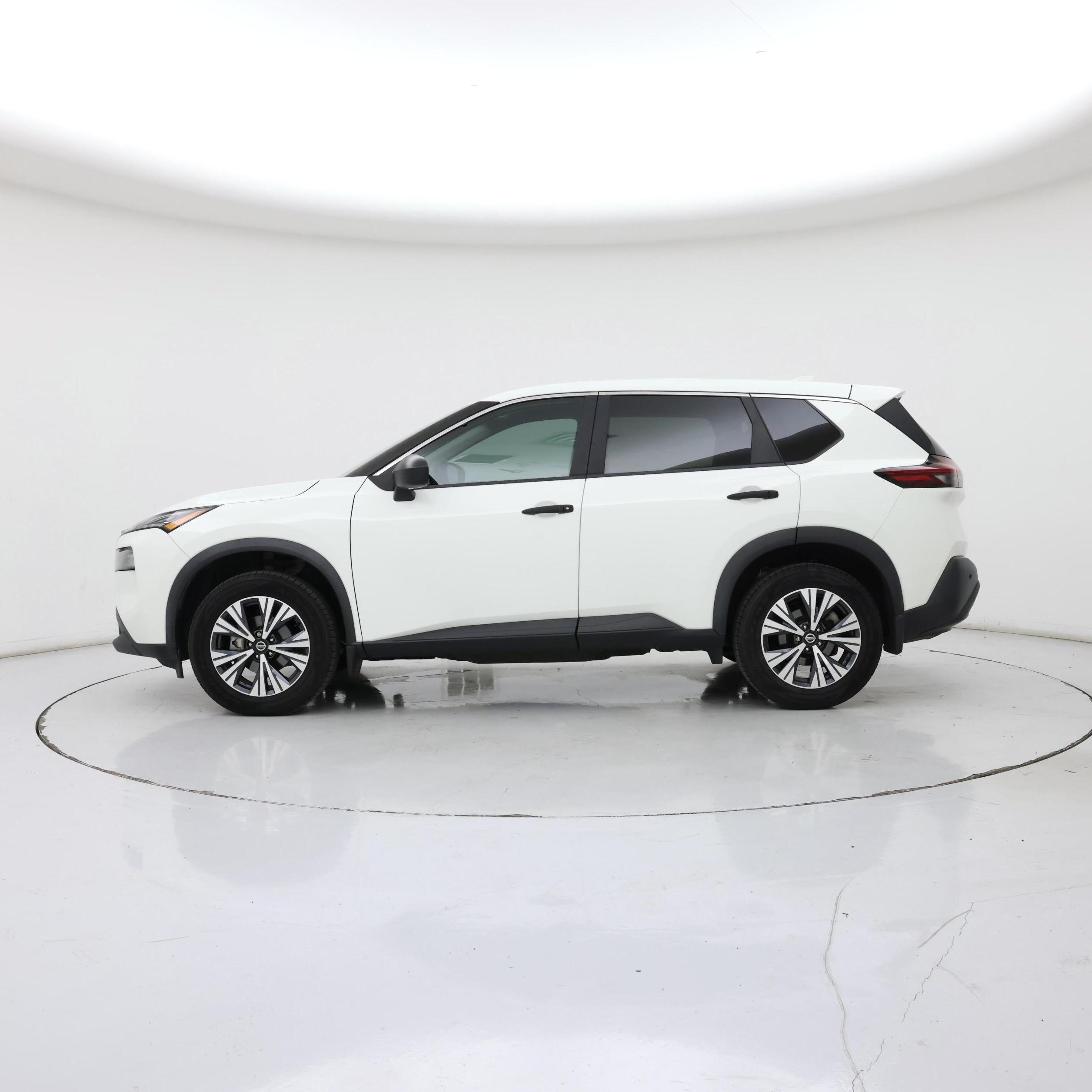 Thumbnail: 2021 Nissan Rogue - 3