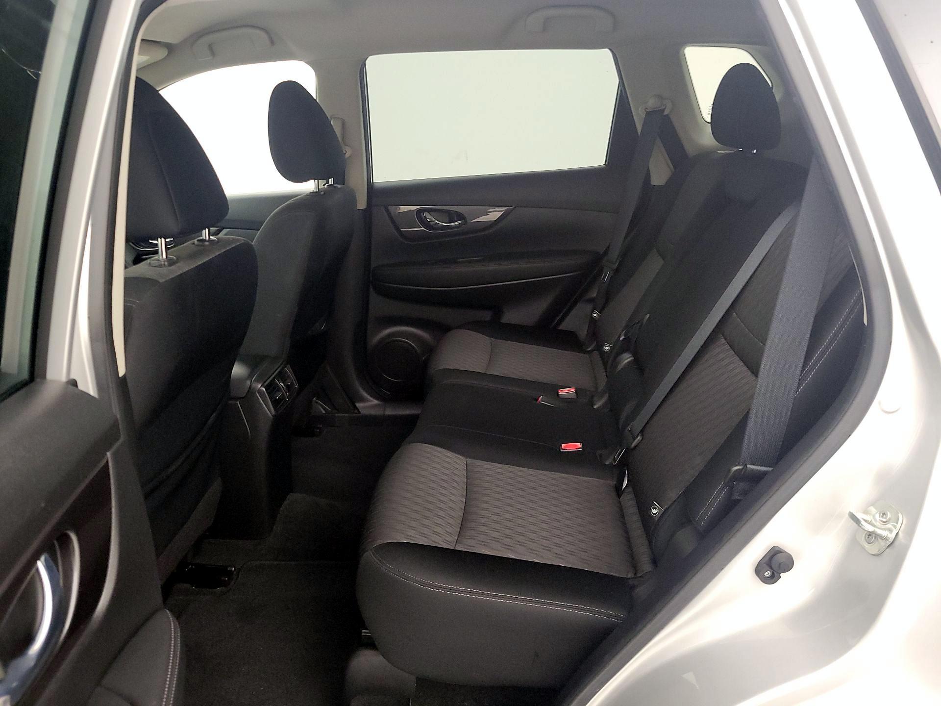 Thumbnail: 2020 Nissan Rogue - 20