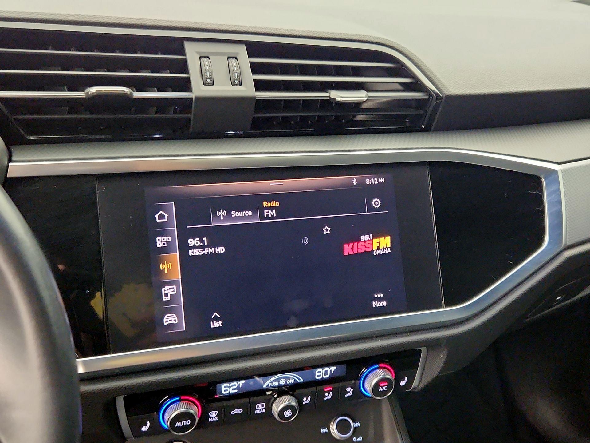 Thumbnail: 2020 Audi Q3 - 15
