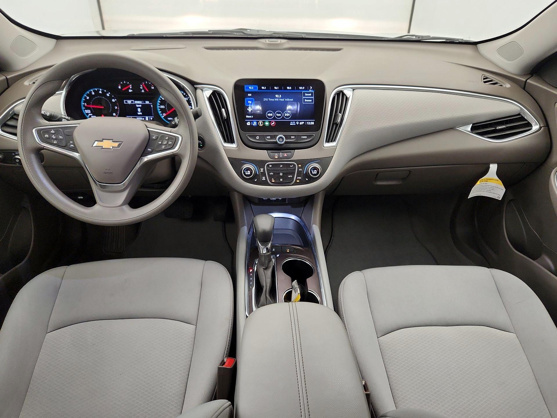 Thumbnail: 2021 Chevrolet Malibu - 9