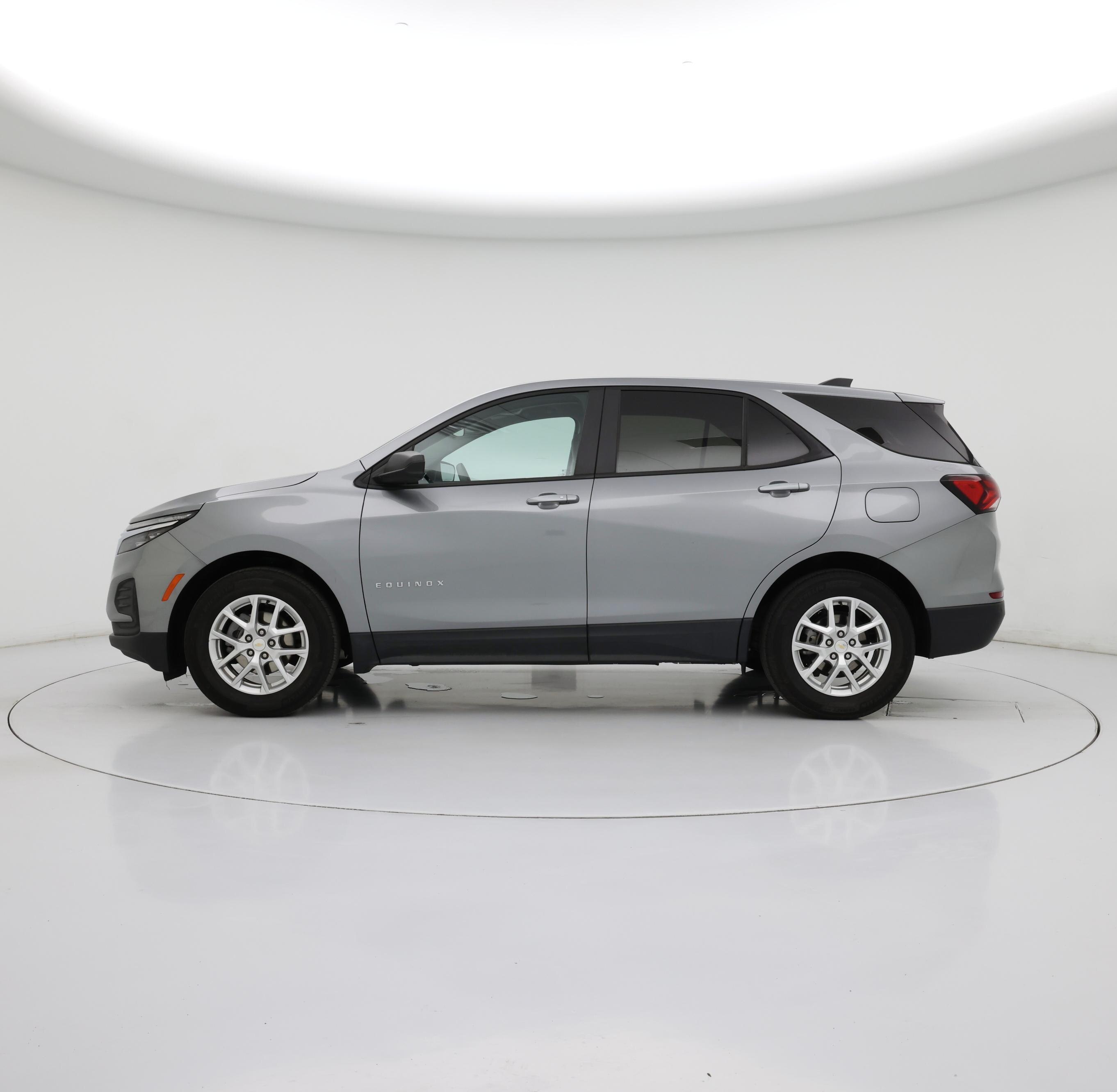 Thumbnail: 2023 Chevrolet Equinox - 3