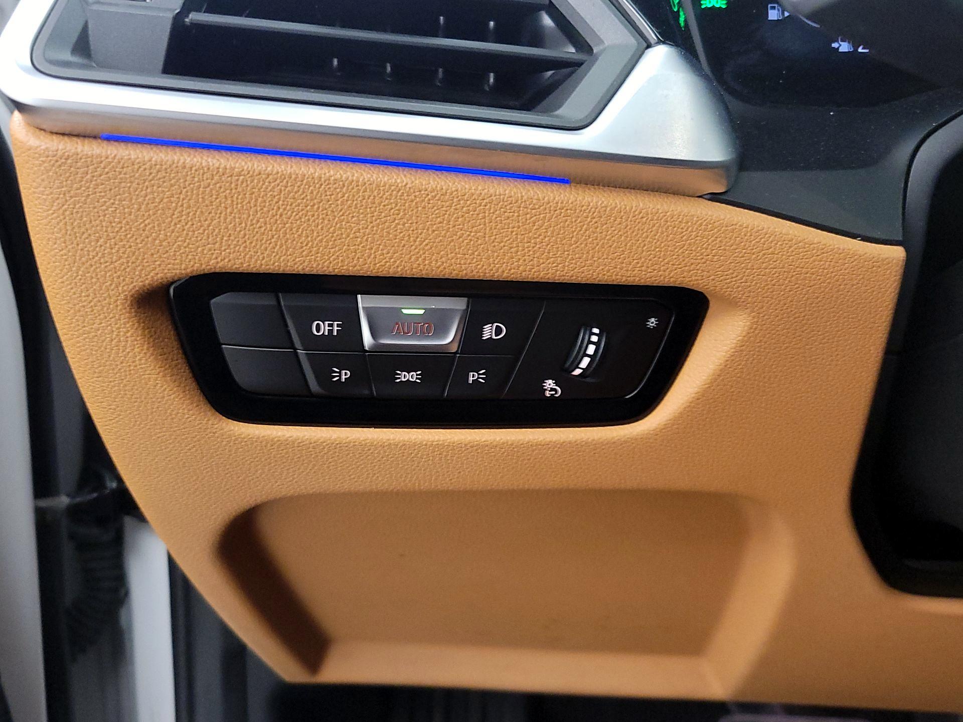 Thumbnail: 2022 BMW 3 Series - 13