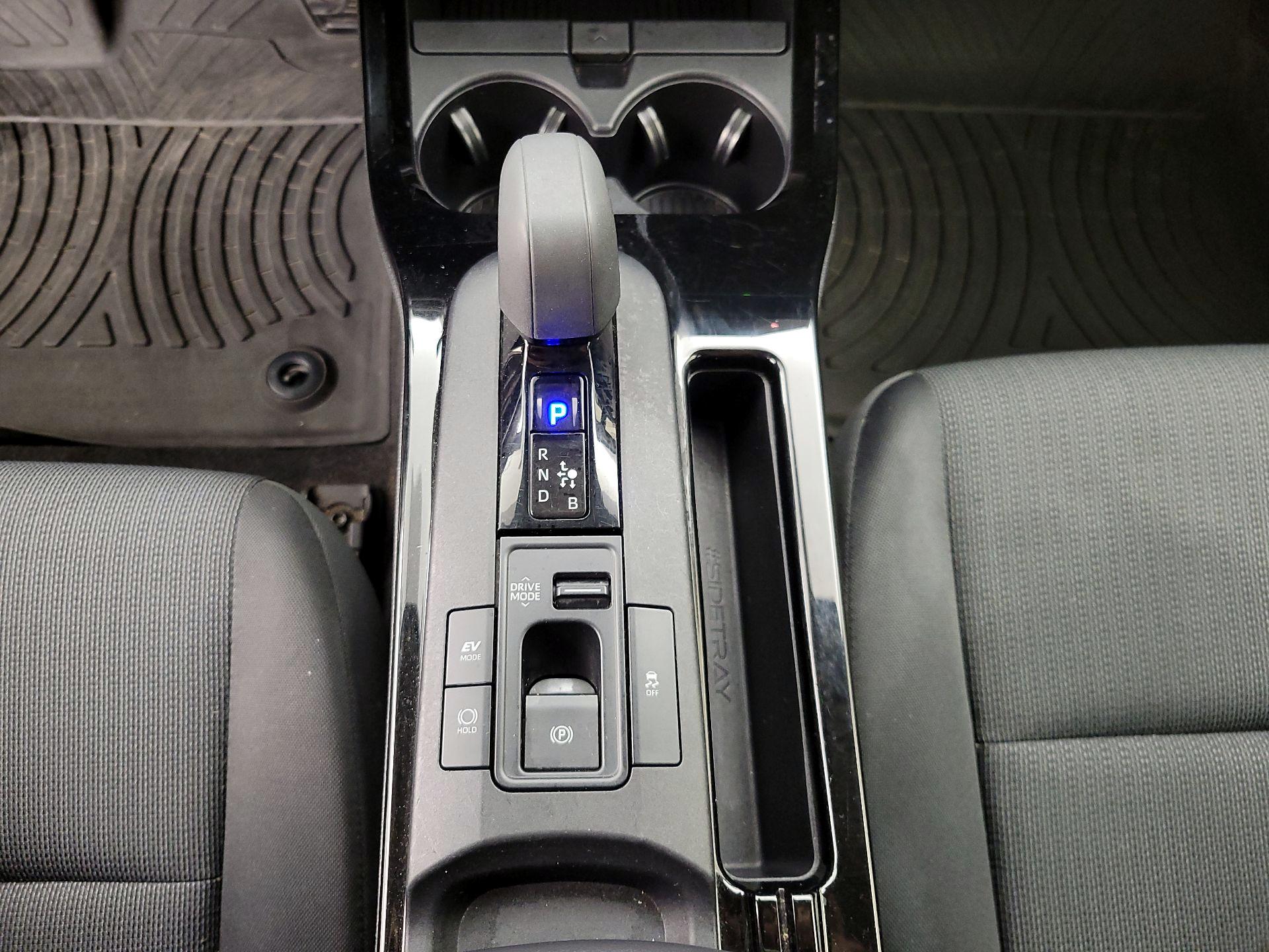 Thumbnail: 2023 Toyota Prius - 17