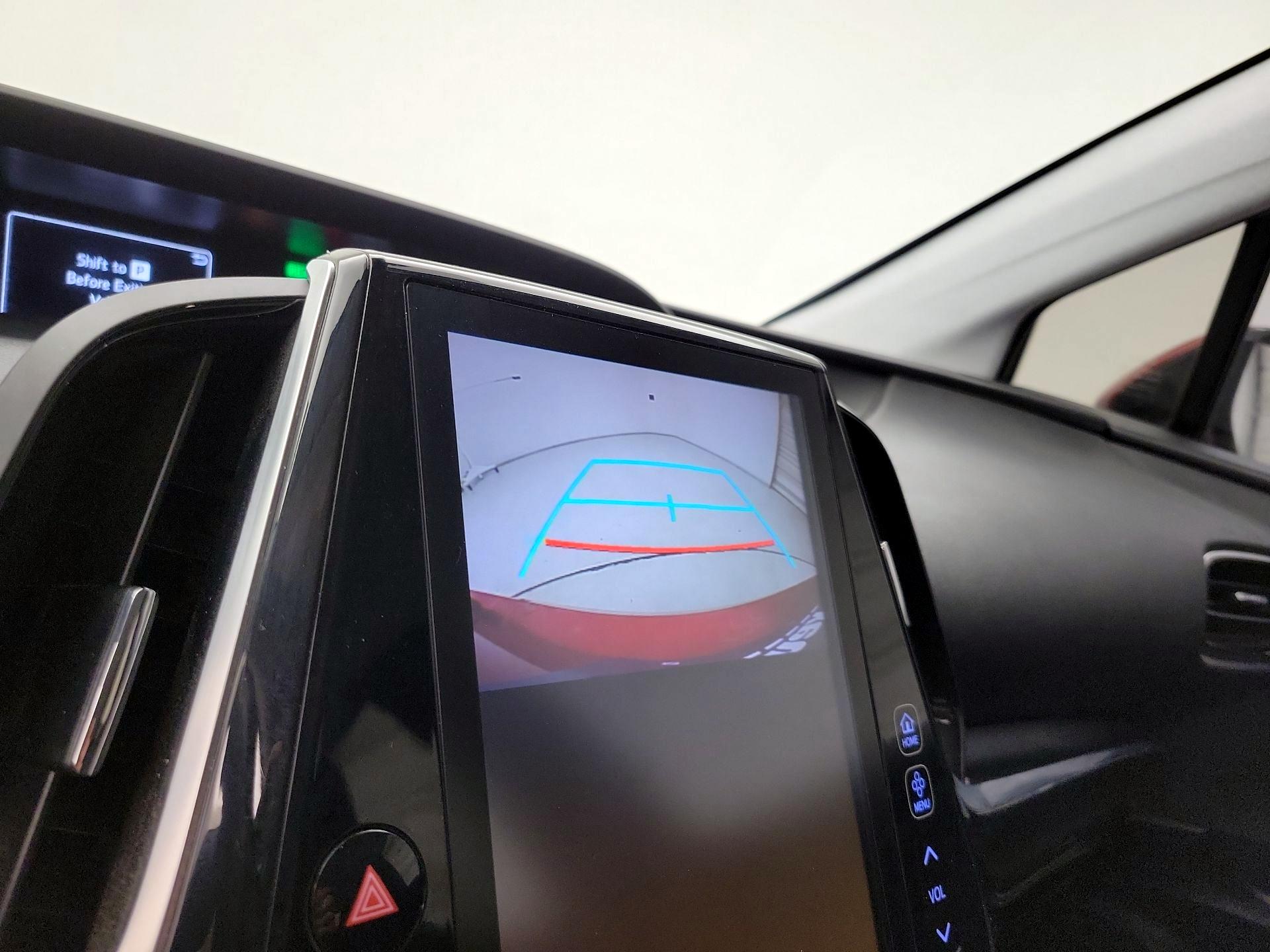 Thumbnail: 2018 Toyota Prius Prime - 15