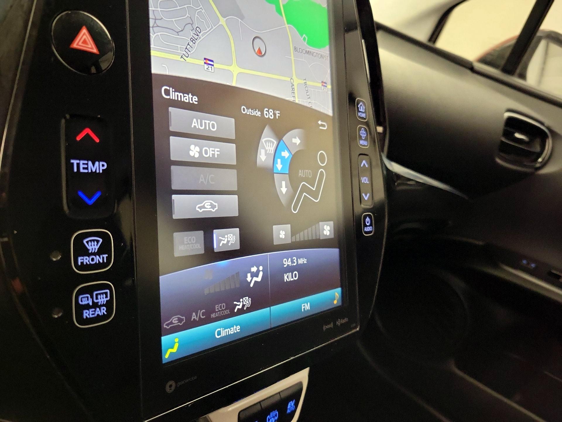 Thumbnail: 2018 Toyota Prius Prime - 17