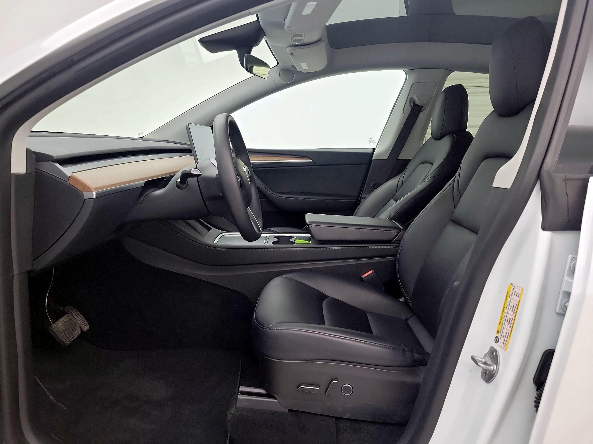 Thumbnail: 2023 Tesla Model Y - 11