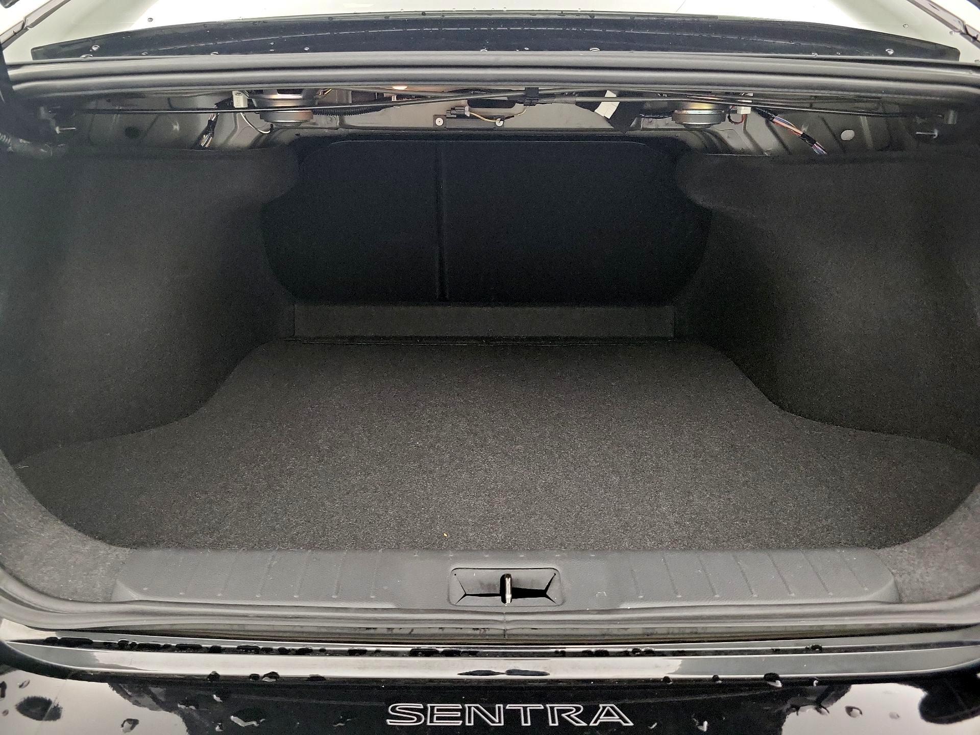 Thumbnail: 2024 Nissan Sentra - 20