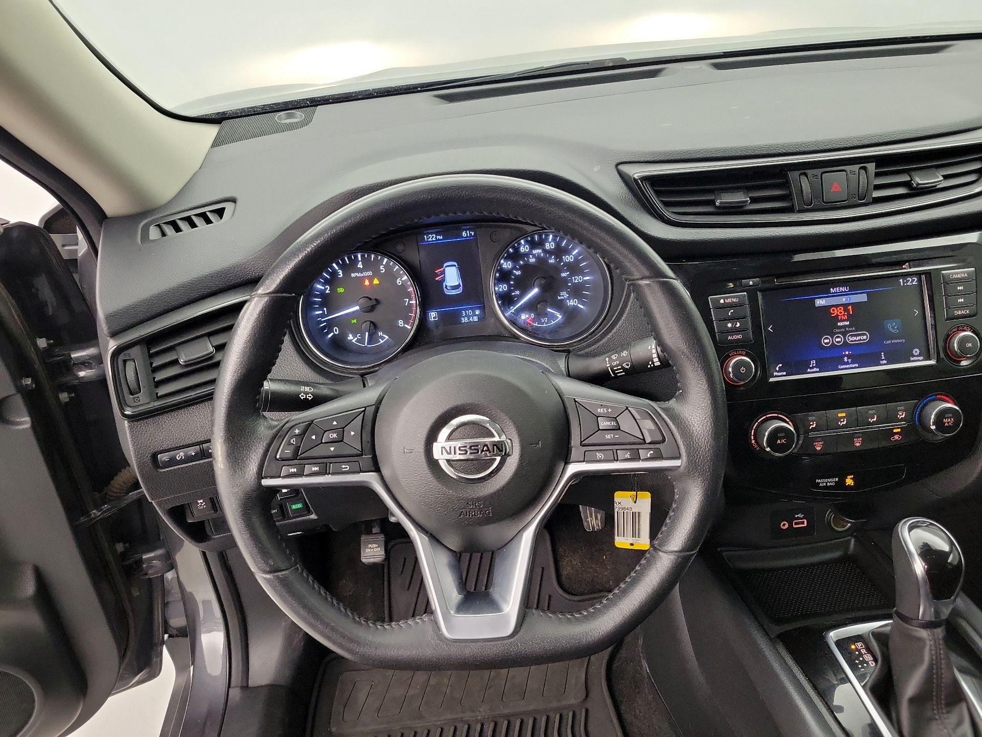 Thumbnail: 2019 Nissan Rogue - 10