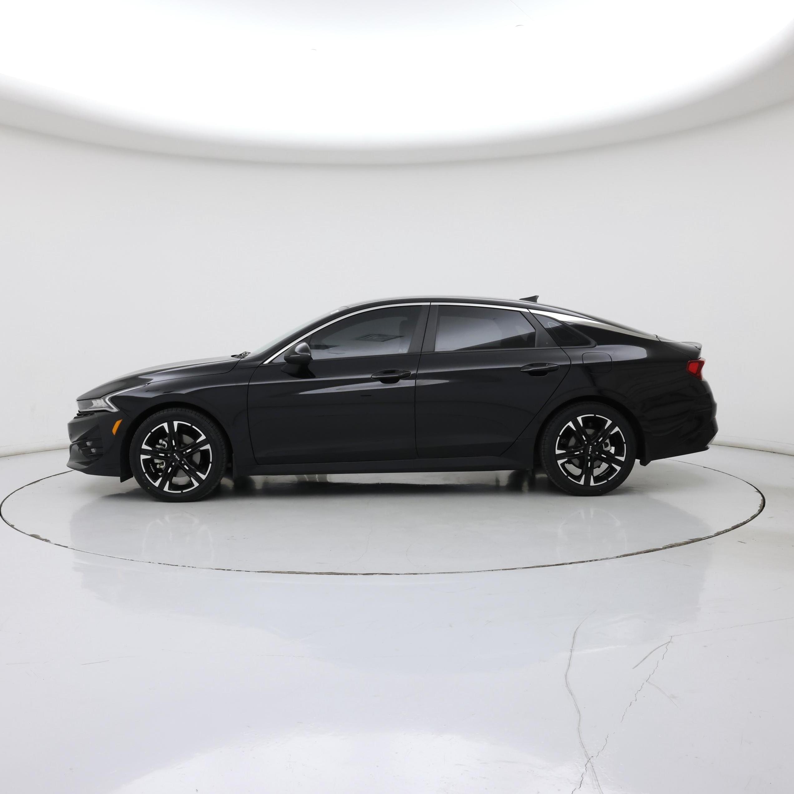 Thumbnail: 2022 Kia K5 - 3