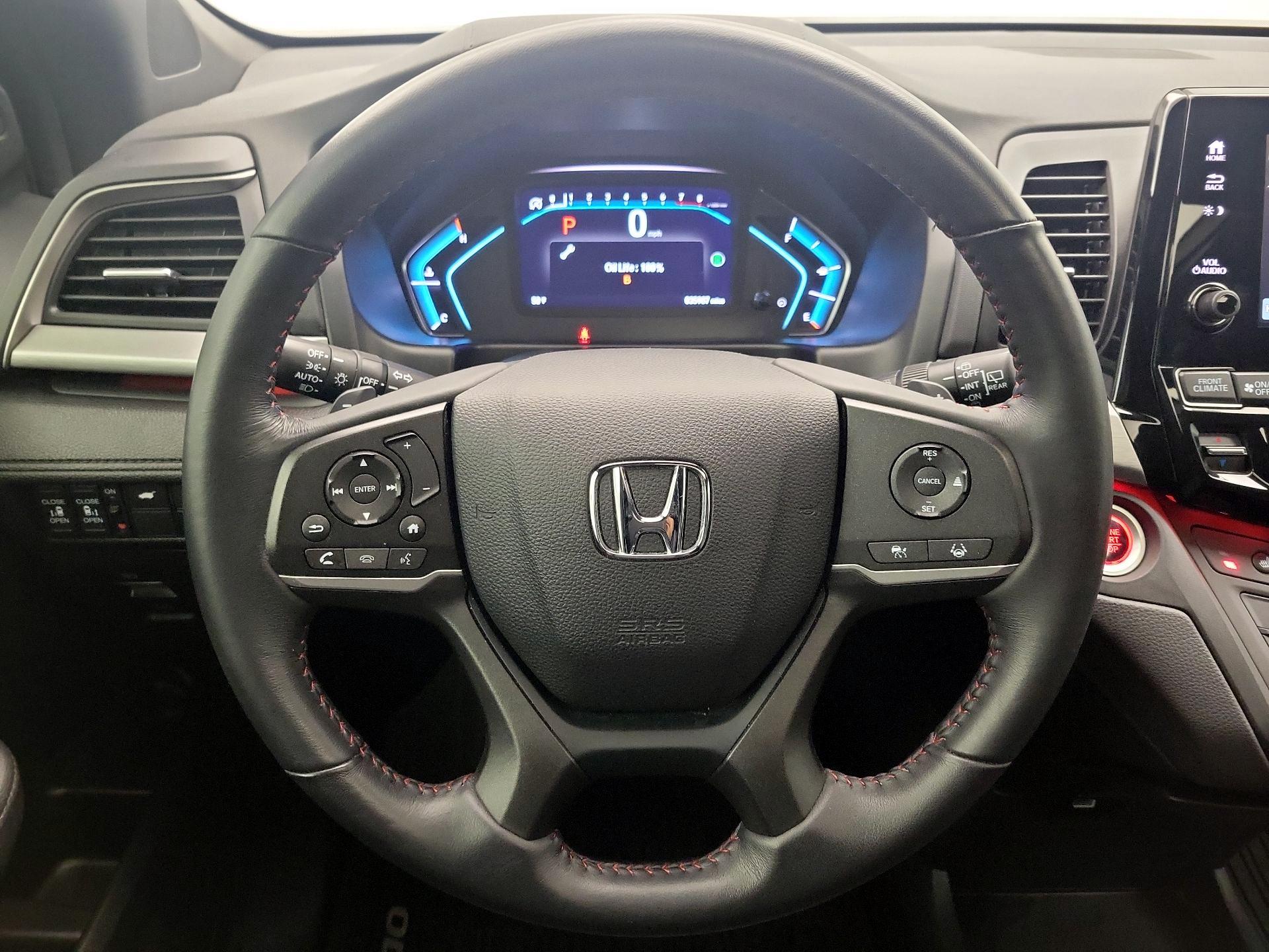 Thumbnail: 2023 Honda Odyssey - 10