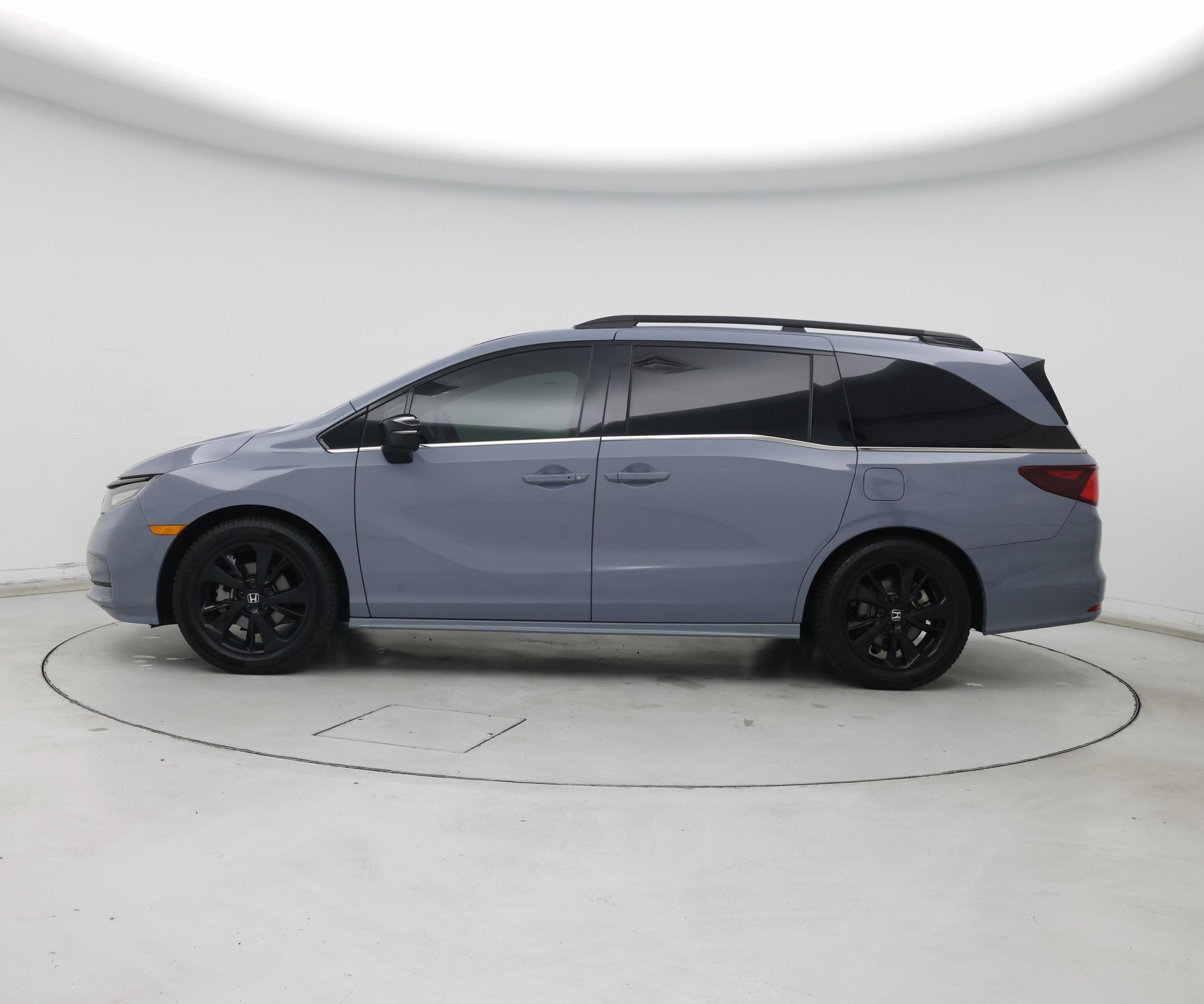 Thumbnail: 2023 Honda Odyssey - 3
