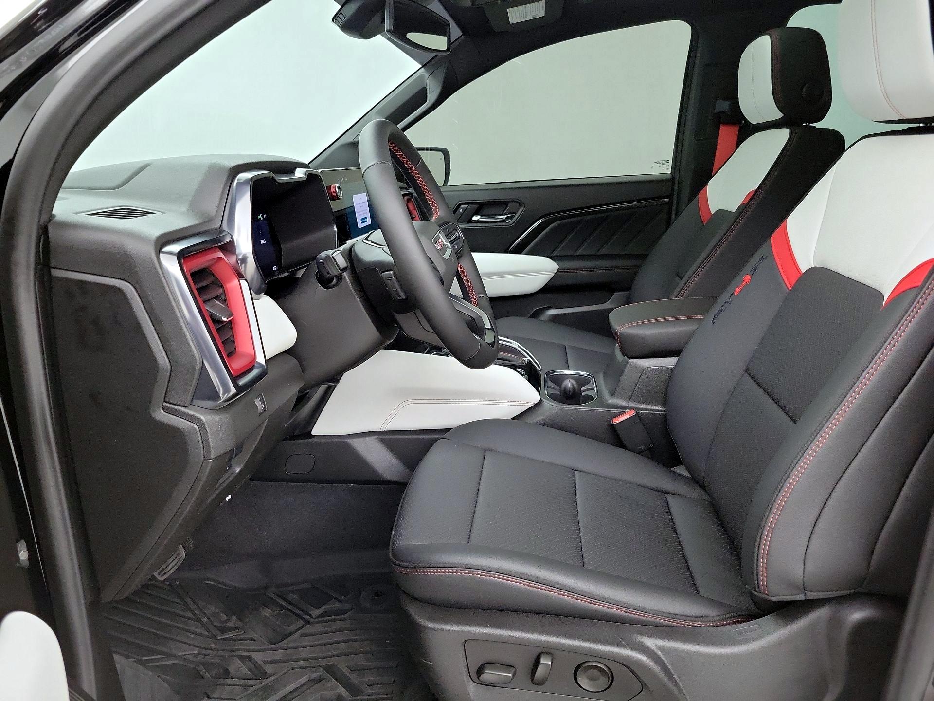 Thumbnail: 2025 GMC Canyon - 11