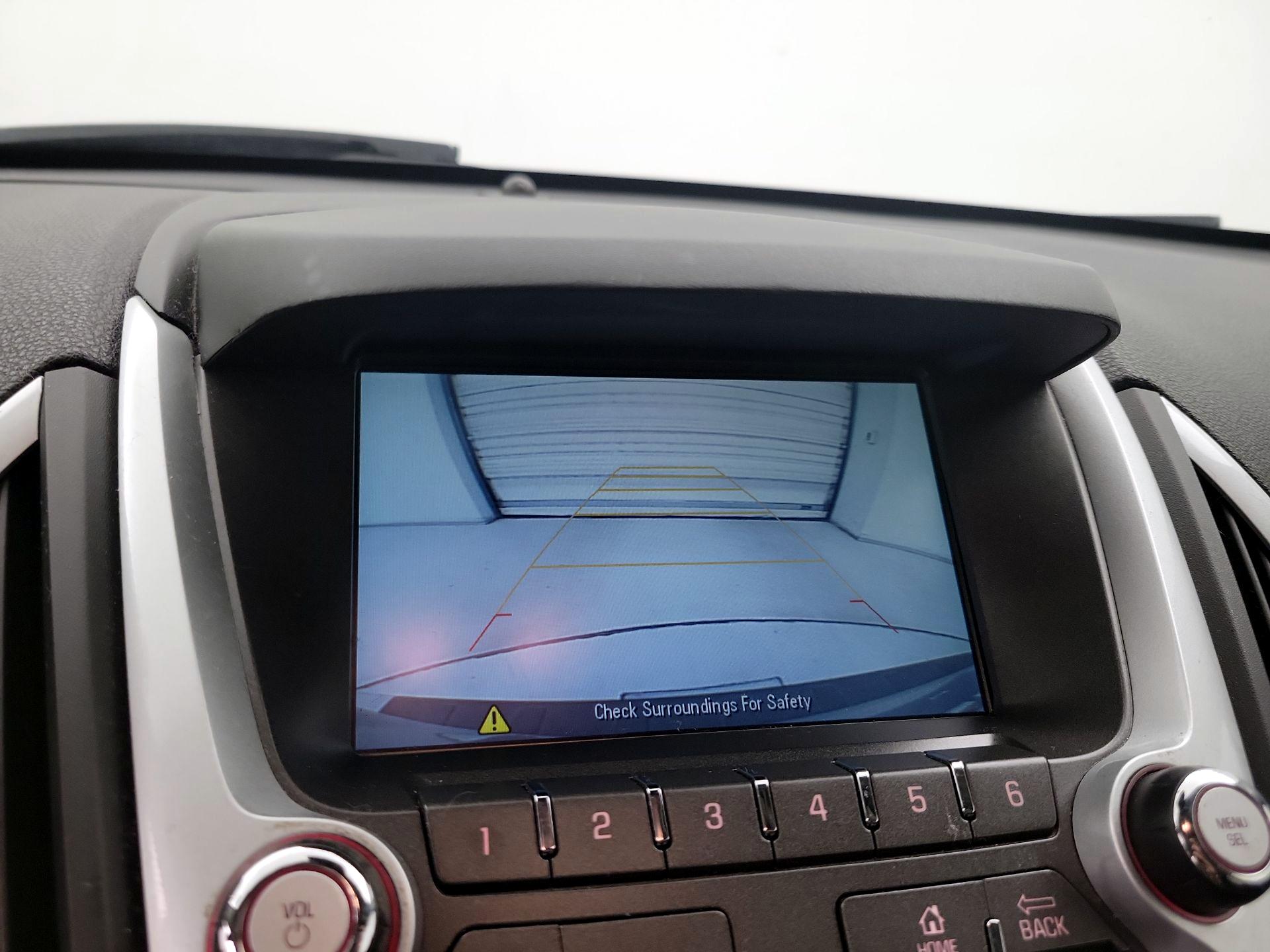 Thumbnail: 2015 GMC Terrain - 14