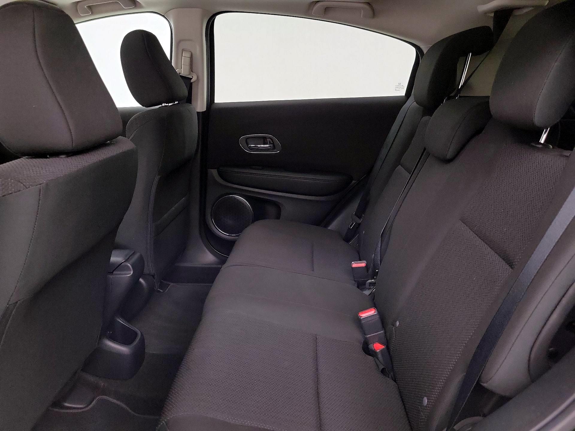 Thumbnail: 2016 Honda HR-V - 20