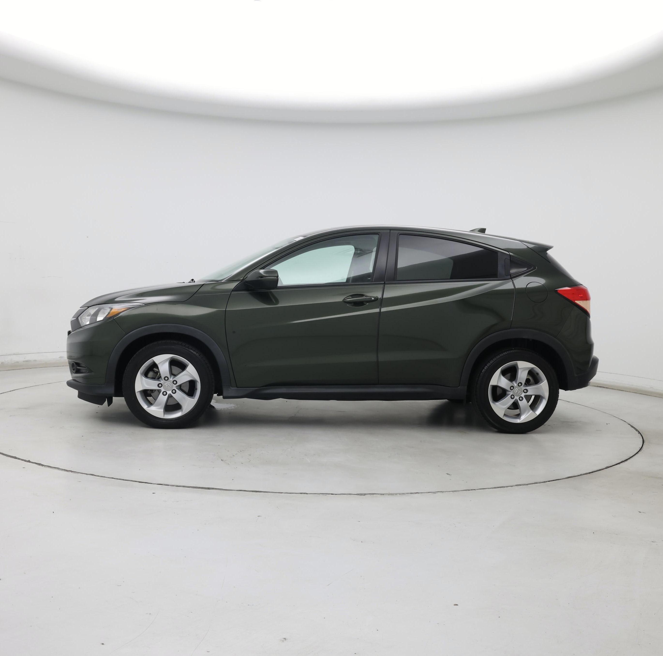 Thumbnail: 2016 Honda HR-V - 3