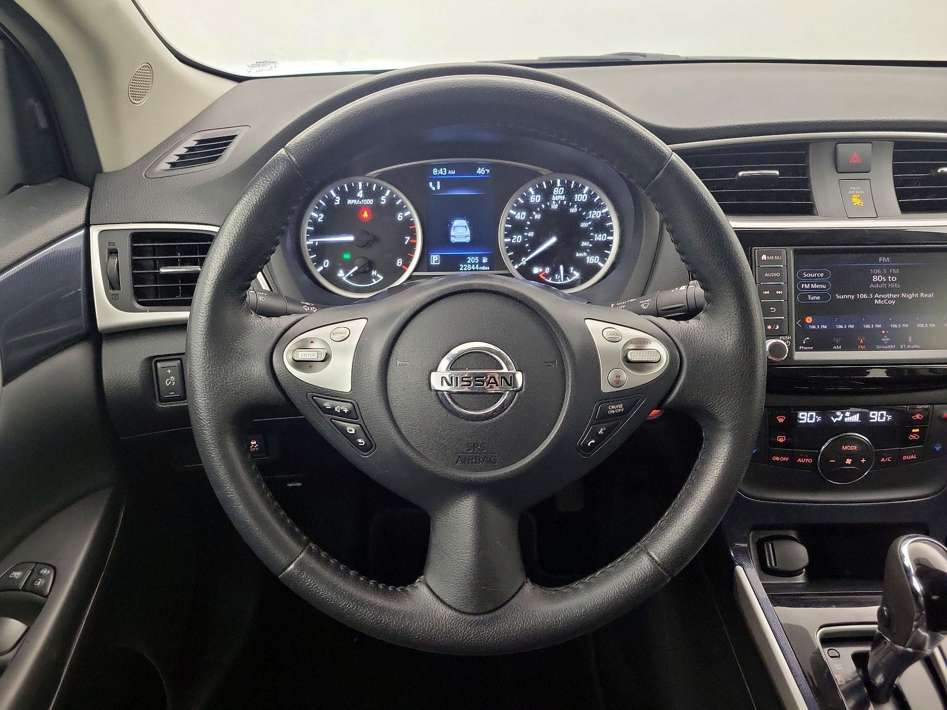 Thumbnail: 2019 Nissan Sentra - 10
