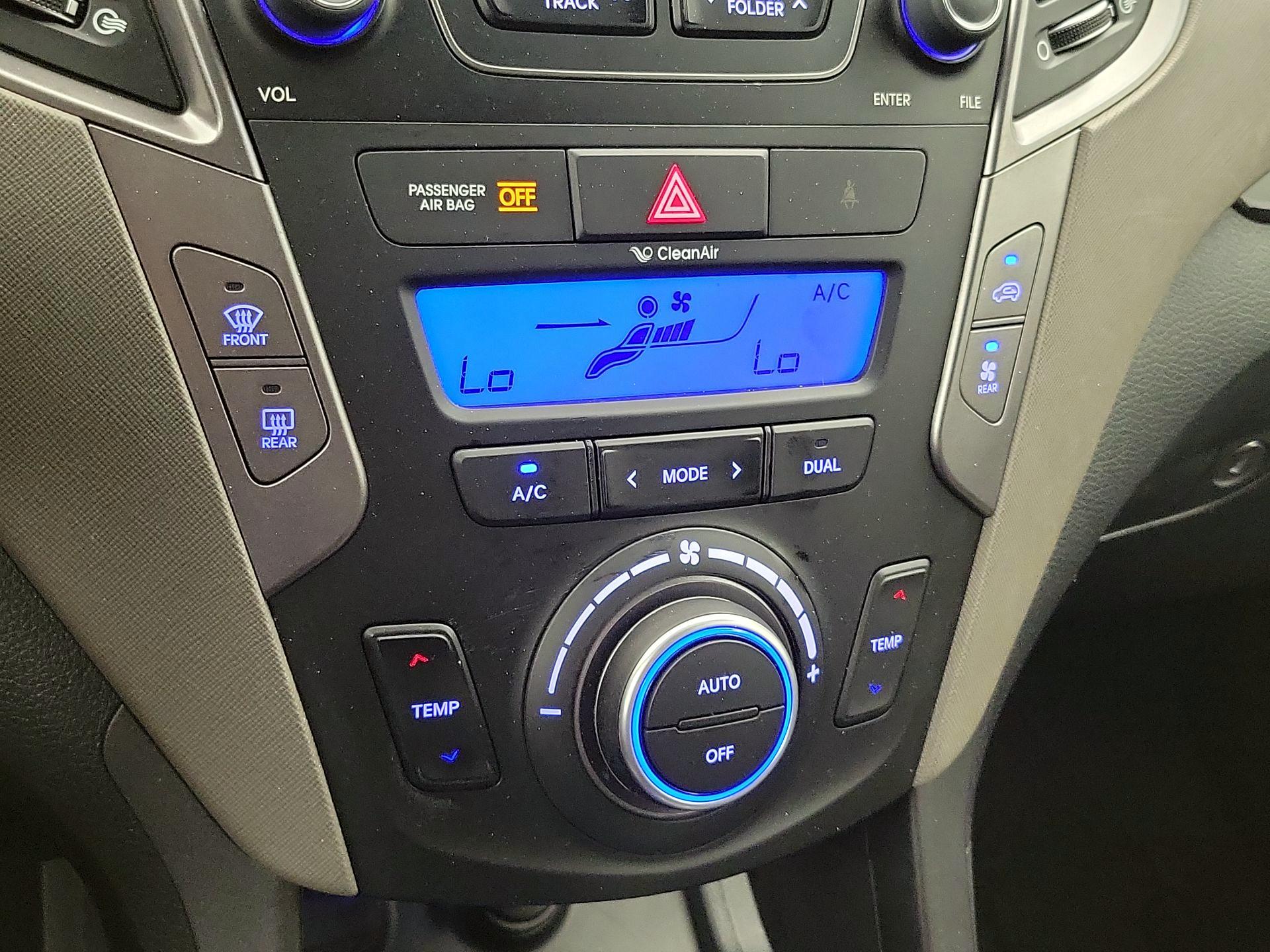 Thumbnail: 2014 Hyundai Santa Fe - 16