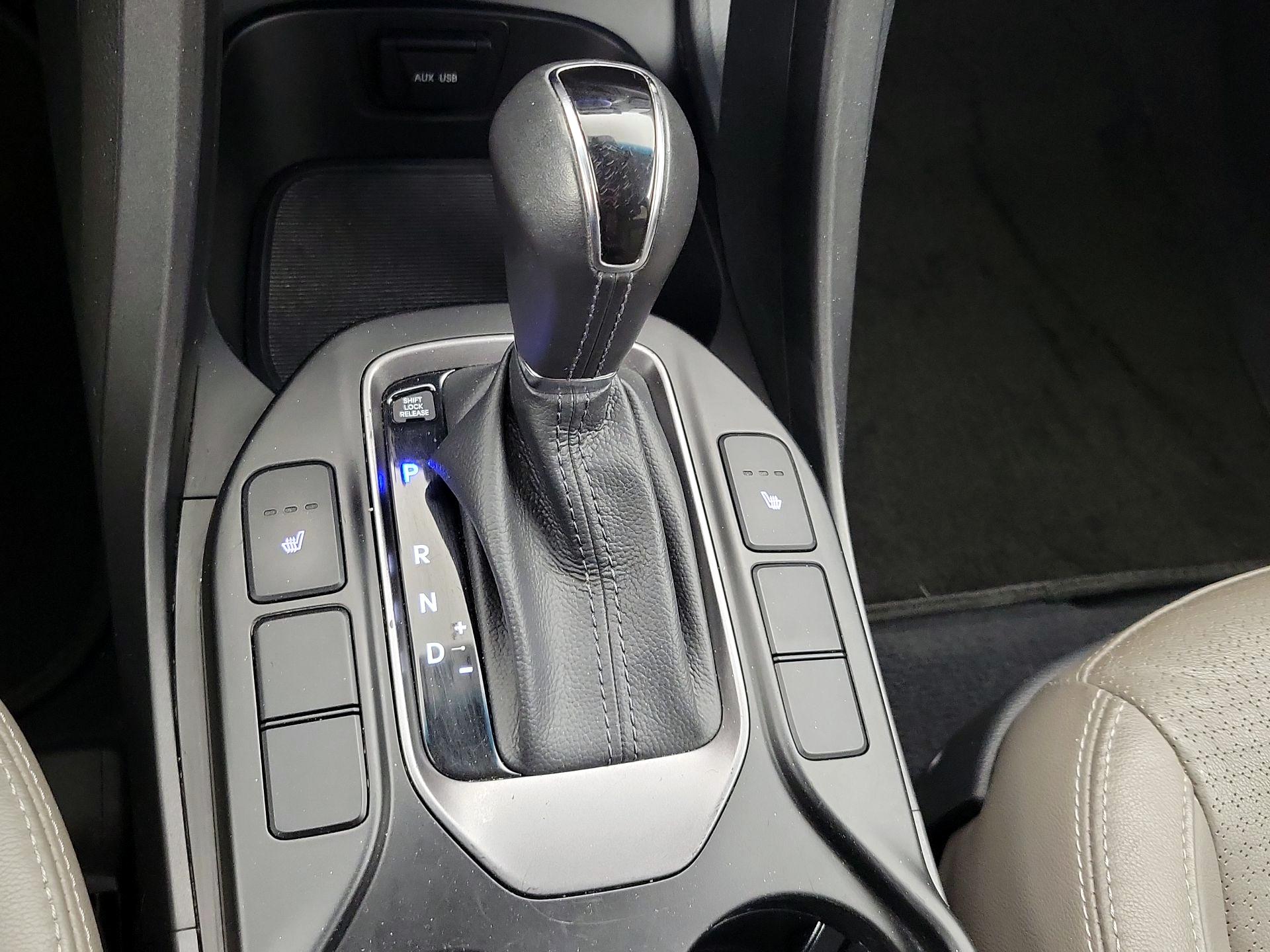 Thumbnail: 2014 Hyundai Santa Fe - 17