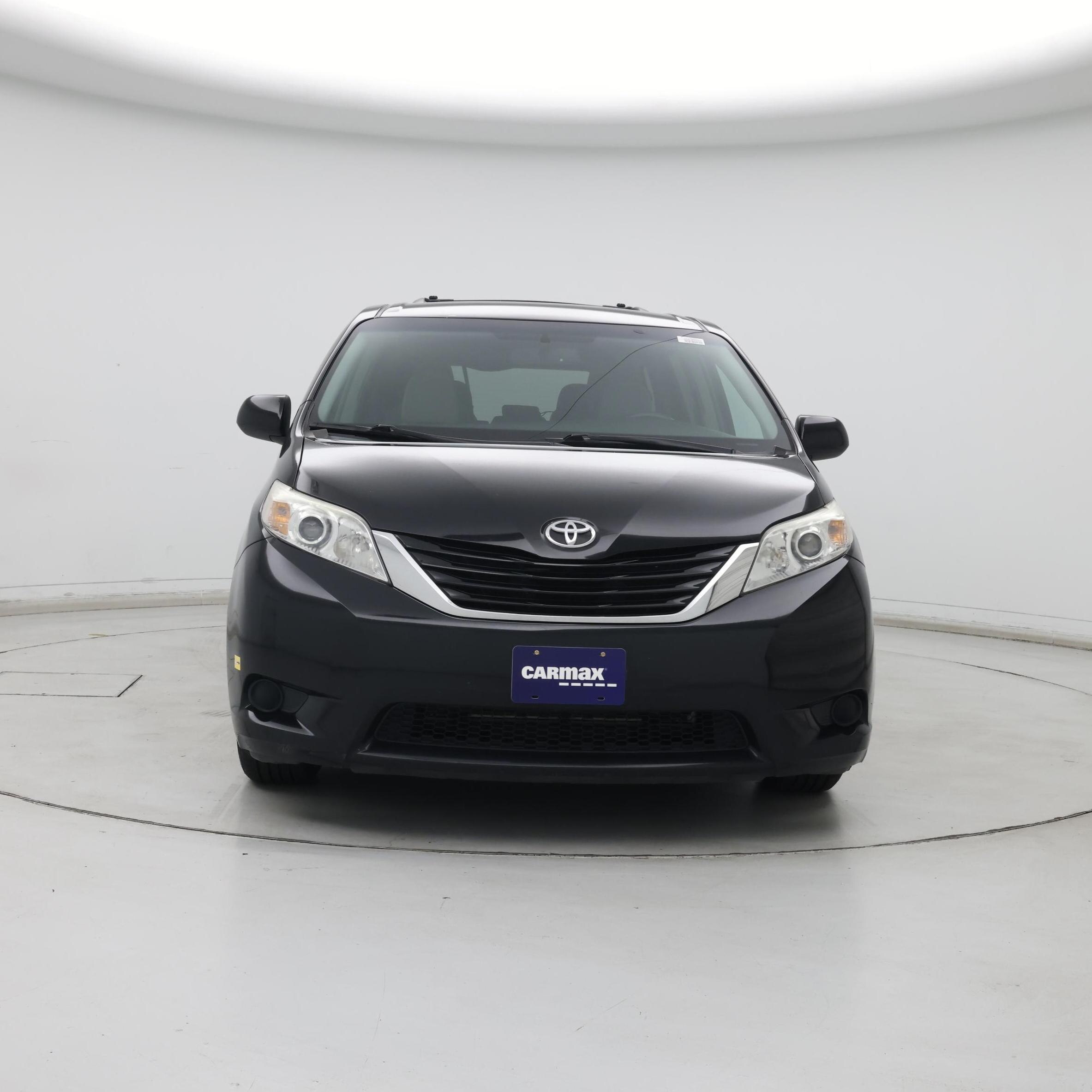 Thumbnail: 2016 Toyota Sienna - 5