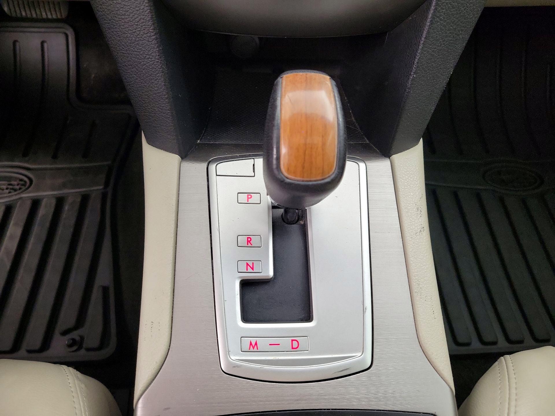 Thumbnail: 2014 Subaru Outback - 17