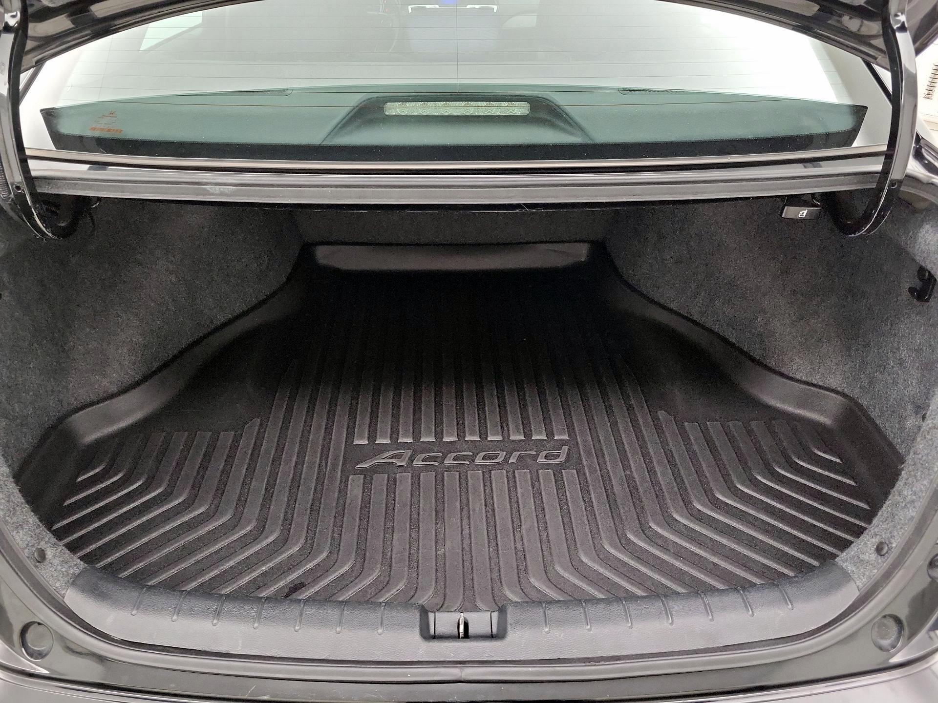 Thumbnail: 2015 Honda Accord - 20