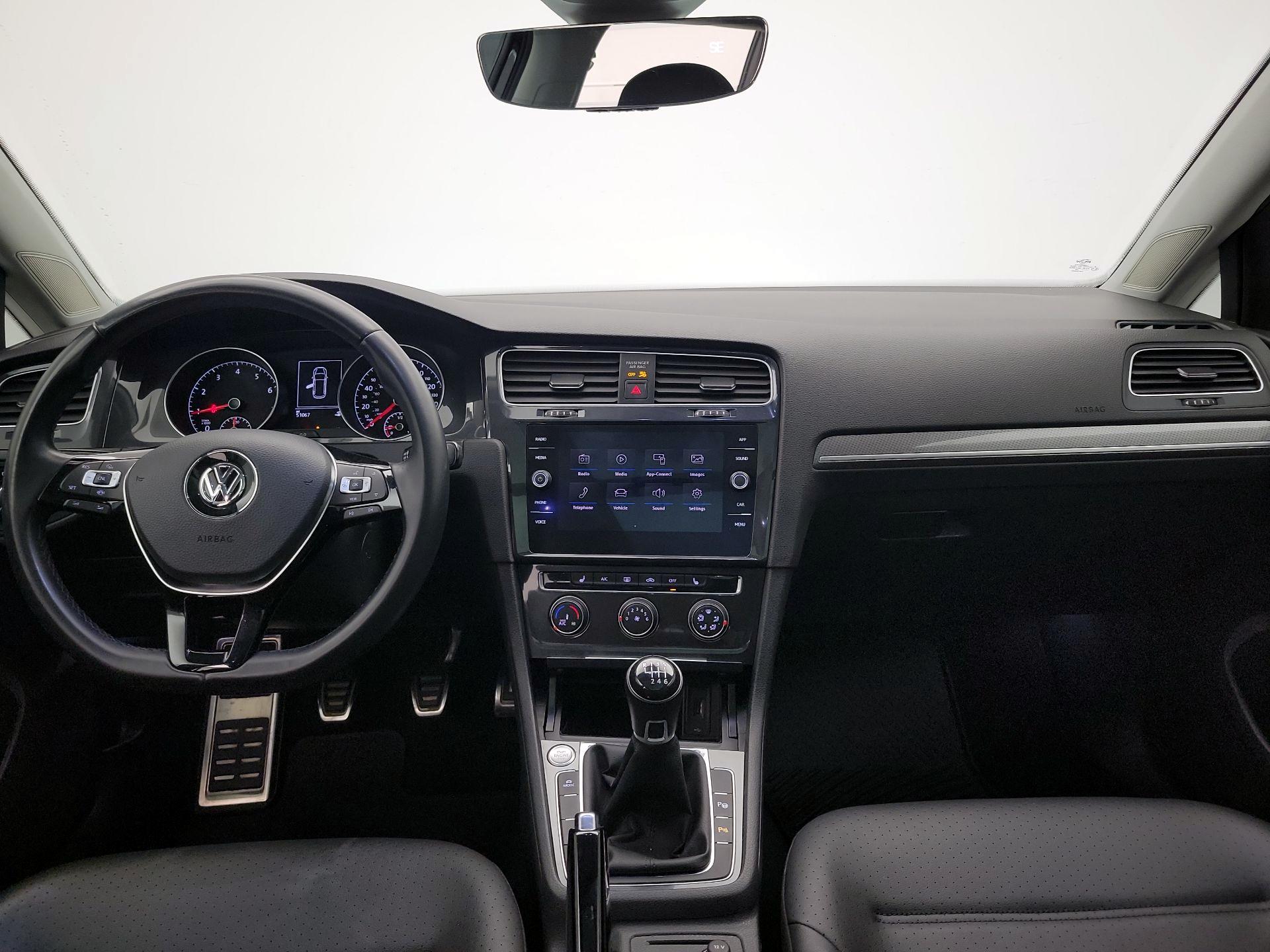 Thumbnail: 2019 Volkswagen Golf - 9