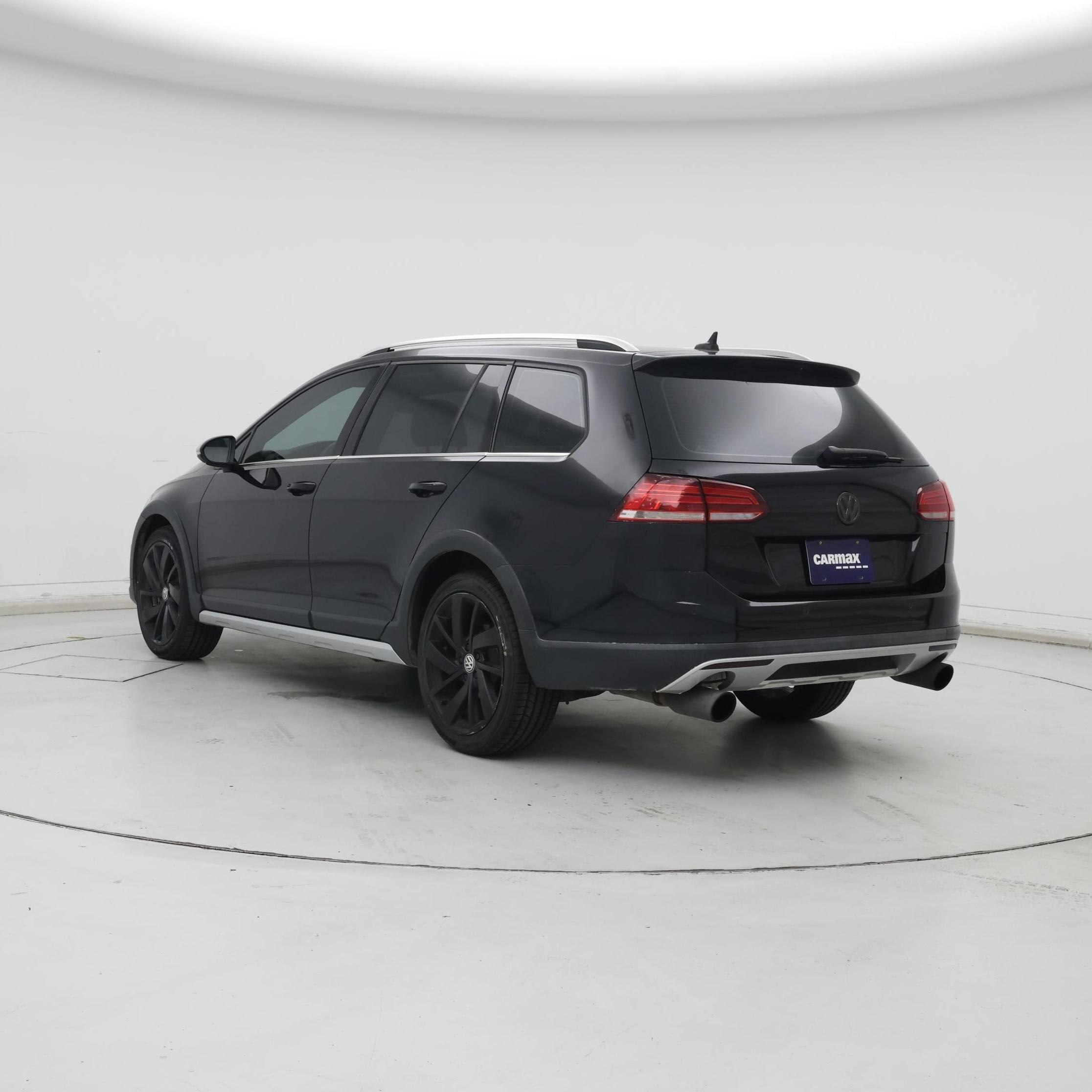 Thumbnail: 2019 Volkswagen Golf - 2